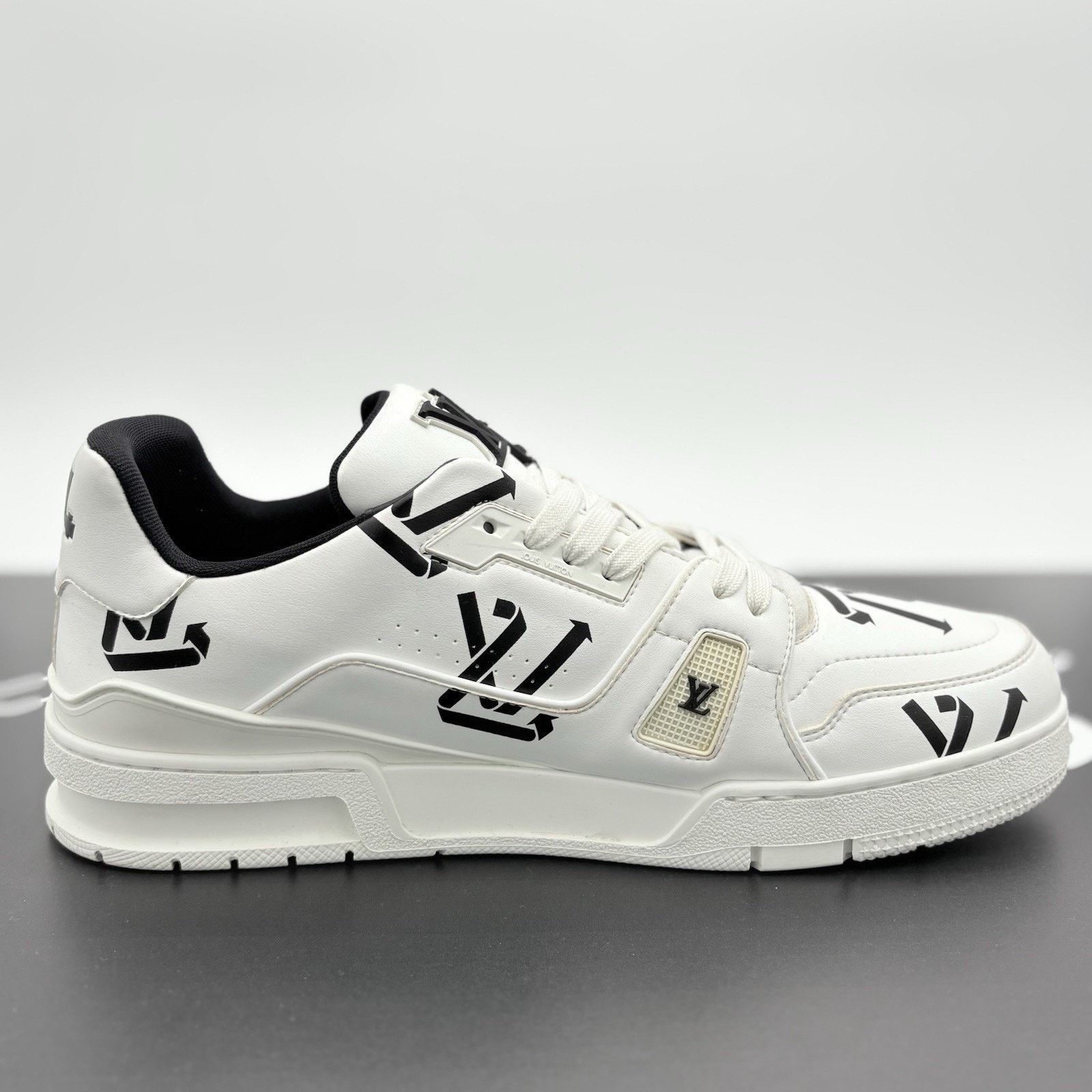 Louis Vuitton Louis Vuitton Trainer ' White Black Recycled ' | CLEAN! Size US 11.5 / EU 44-45 - 10 Thumbnail