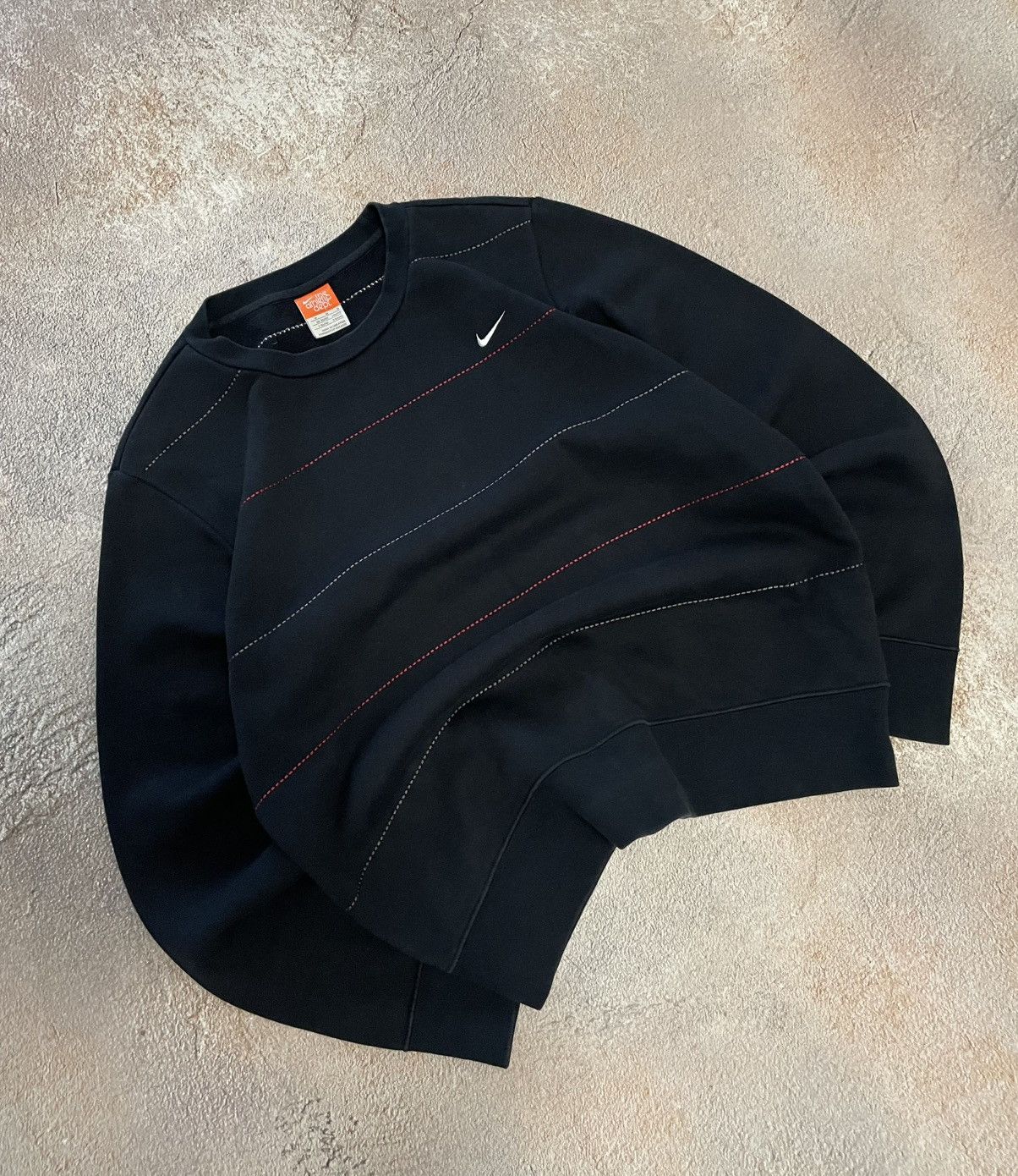 Nike Vintage Nike Small Swoosh Basic Crew Neck Sweatshirt Size US M / EU 48-50 / 2 - 1 Thumbnail