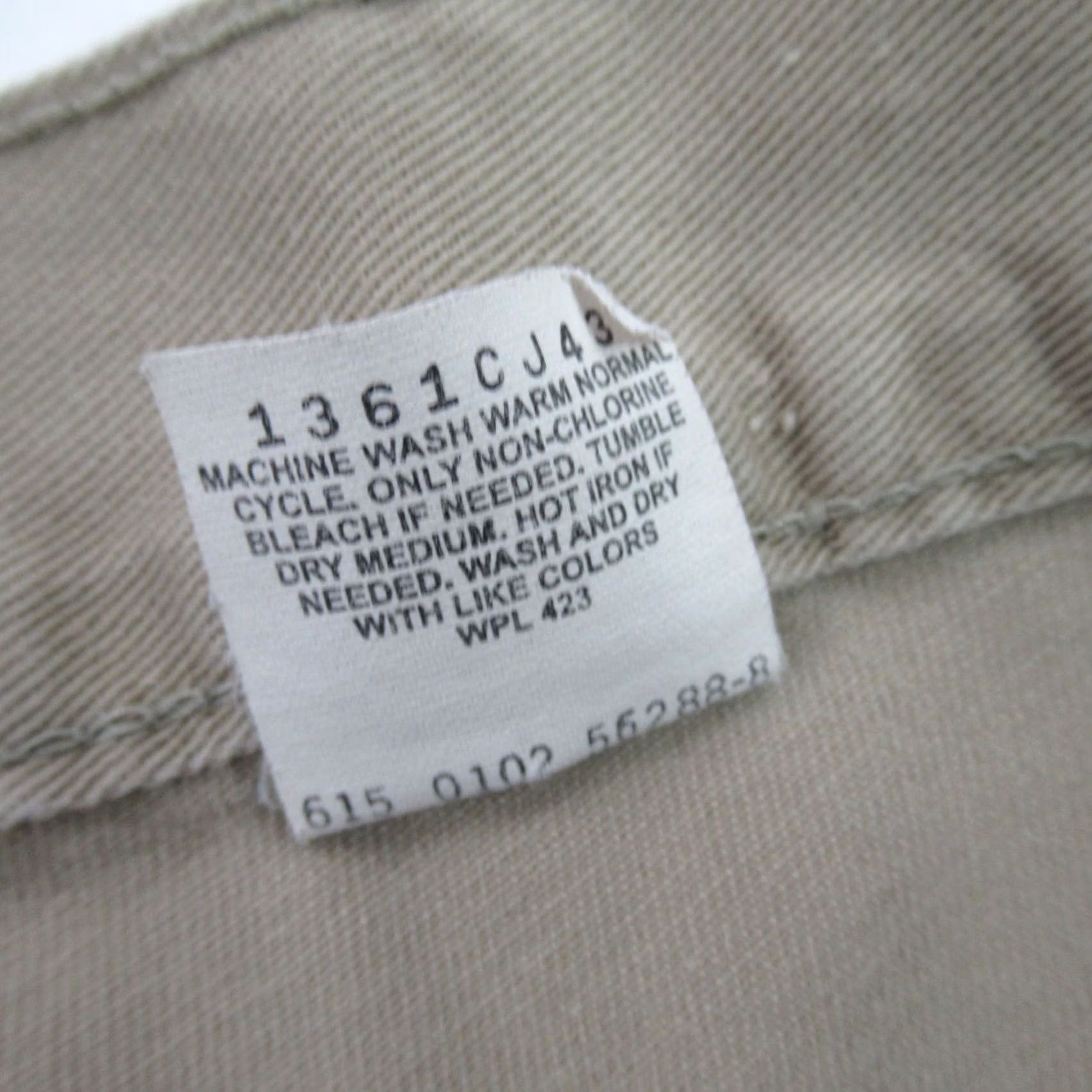 Levi's Levi's Shorts Mens 38 Cargo Pockets Hiking Button Outdoor Casual Camping Cargo Pocket Denim Beige 38 Mens Clothing Size US 38 / EU 54 - 4 Thumbnail