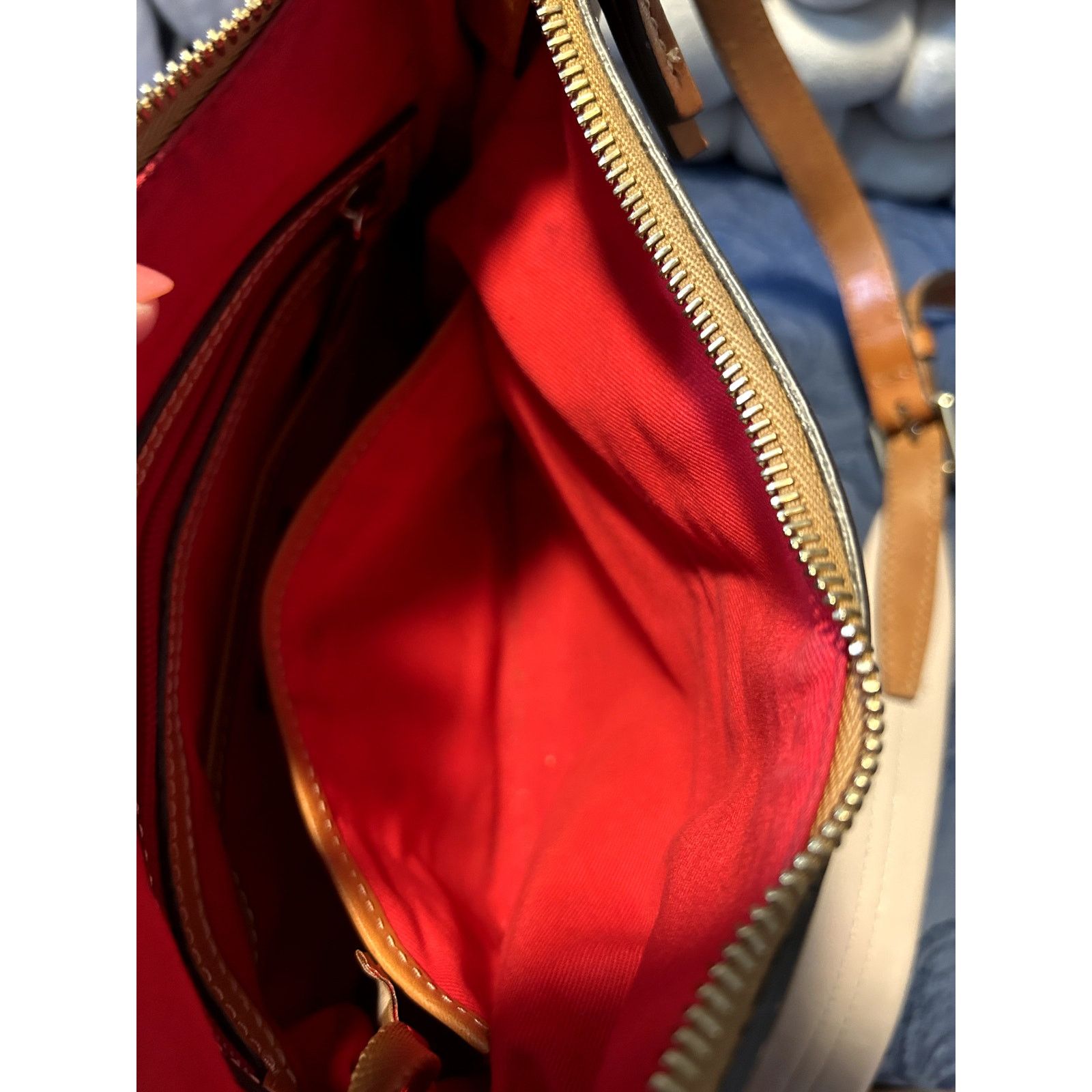 Dooney & Bourke Dooney & Bourke Taupe and Brown Shoulder Bag Size ONE SIZE - 9 Thumbnail