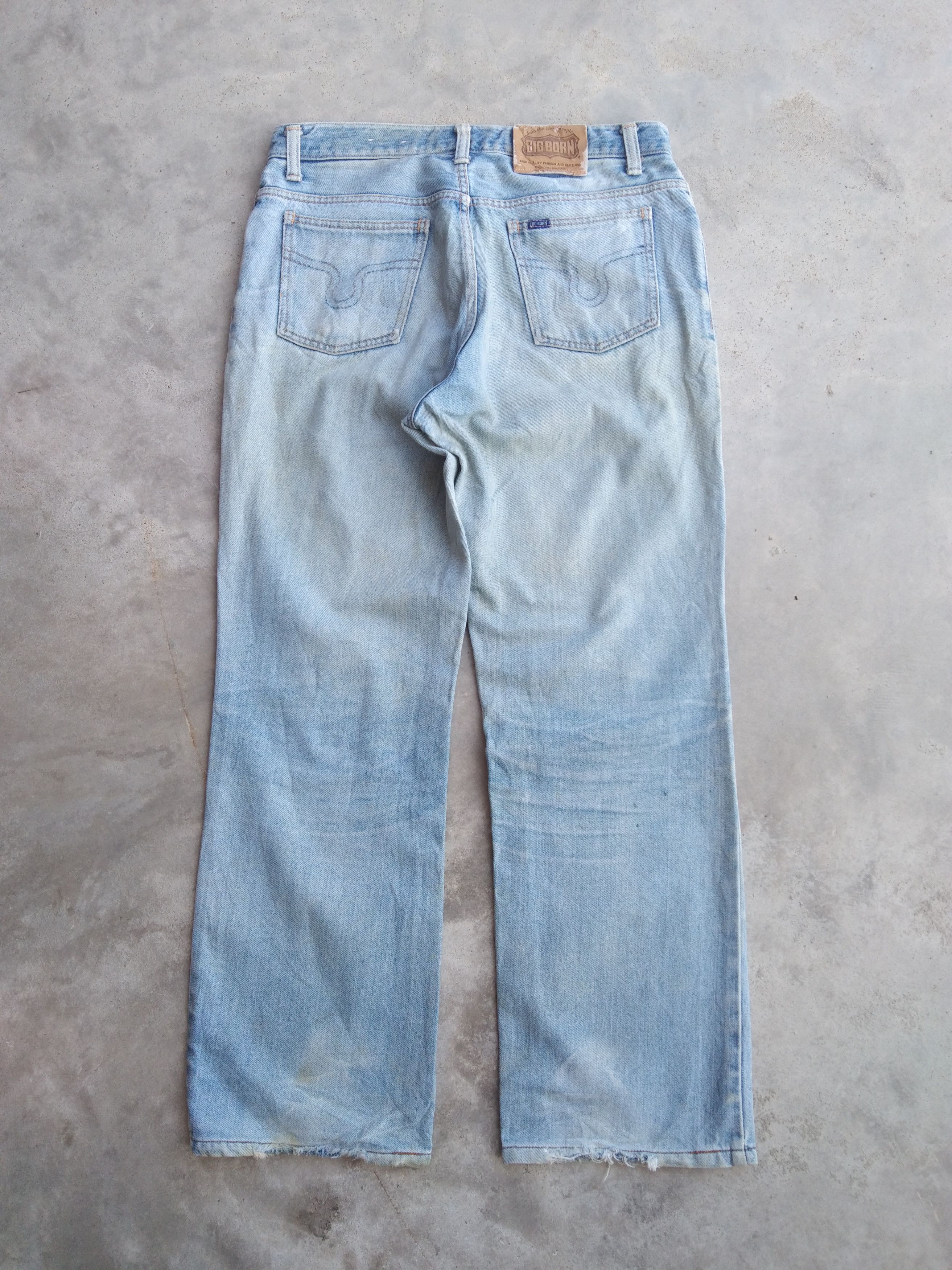 Japanese Brand Vintage Faded Blue Big Born Dirty Distressed Jeans 32x29 Size US 32 / EU 48 - 2 Thumbnail