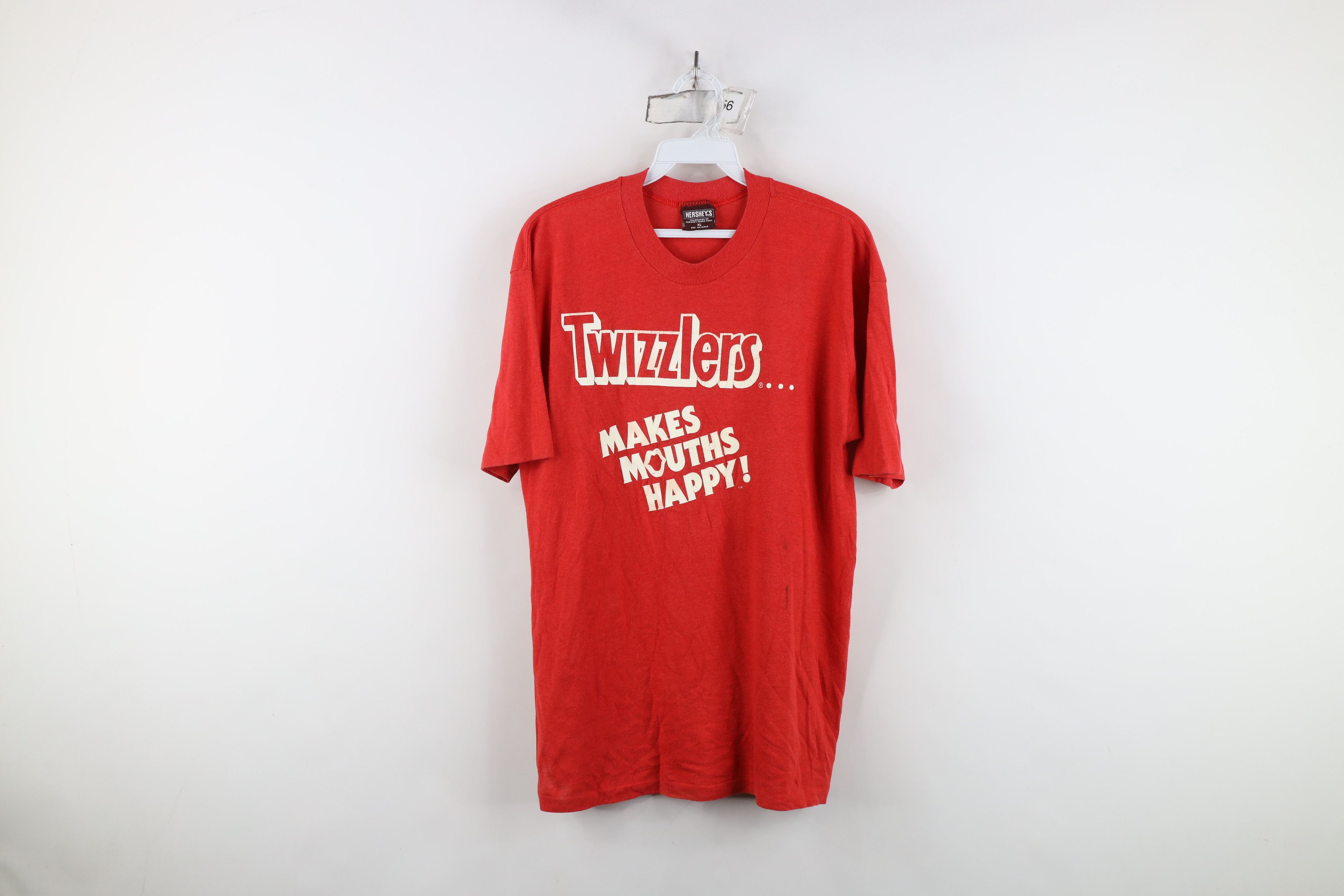Vintage Vintage 70s 80s Hersheys Twizzlers Licorice T-Shirt Red USA Size XL / US 12-14 / IT 48-50 - 1 Thumbnail