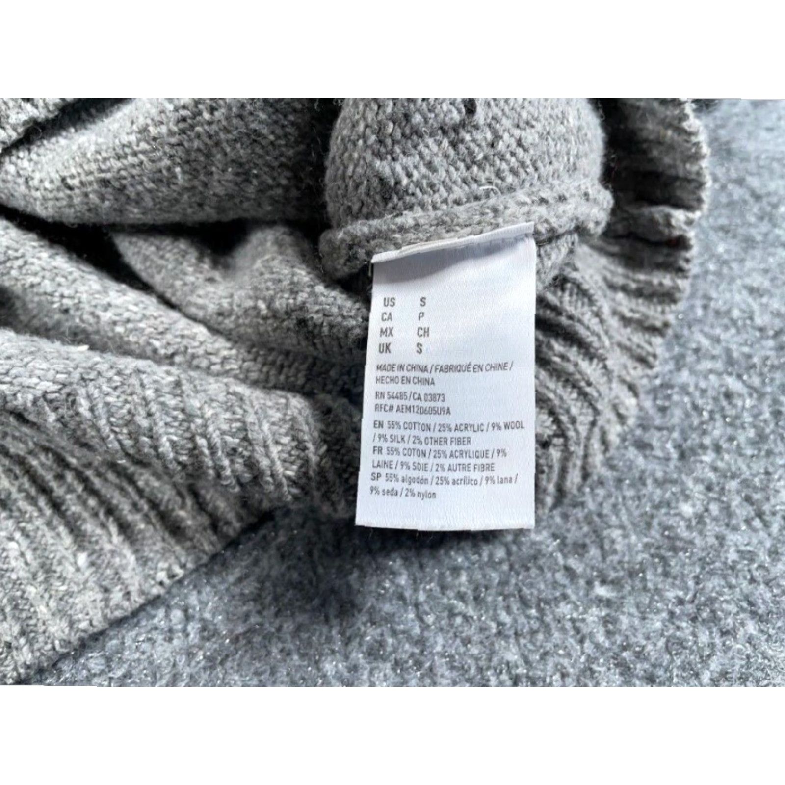 American Eagle Outfitters American Eagle Outfitters Geometric Pattern Hooded Pullover Sweater Adult Small Gray Cotton Acrylic Aztec Tribal 90s Size US S / EU 44-46 / 1 - 7 Thumbnail