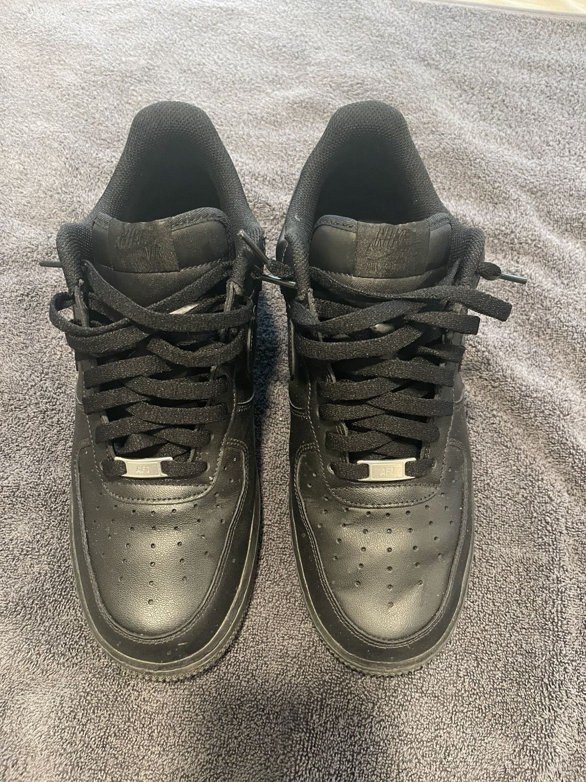 Nike Black low top Air Force ones Size US 11 / EU 44 - 7 Thumbnail