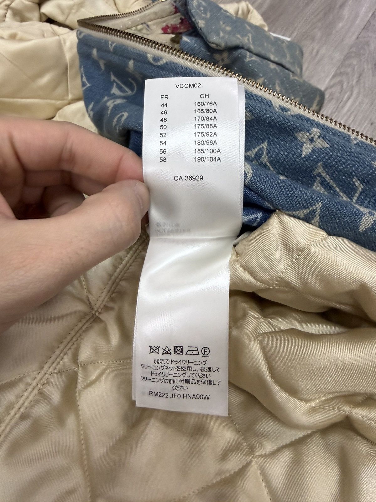 Louis Vuitton Louis Vuitton Light Wash Denim Floral Destroyed (56) Jacket Size US XXL / EU 58 / 5 - 6 Thumbnail