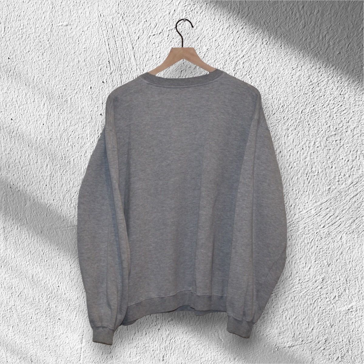 Vintage Vintage 90s Property of Atlanta Falcons Crewneck Sweatshirt Size US L / EU 52-54 / 3 - 2 Thumbnail