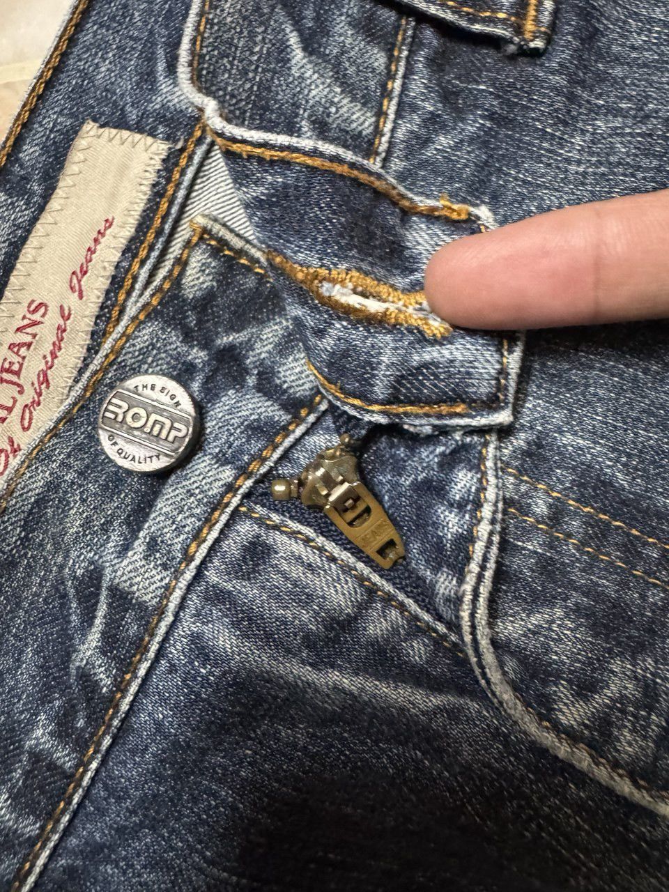 Japanese Brand WAIST-37 BAGGY Japanese Insane Mudwash Distressed Denim Jean Size US 37 - 13 Thumbnail