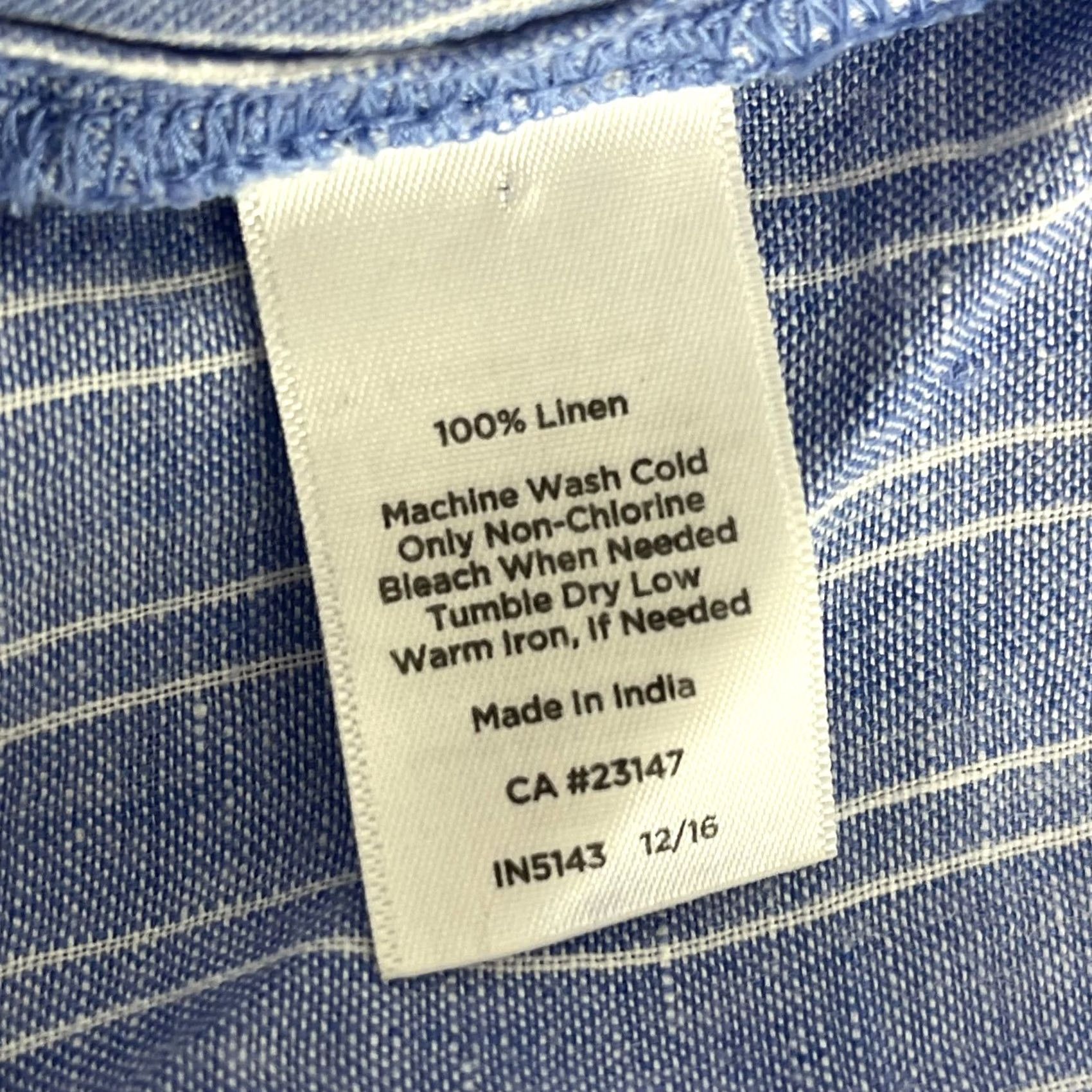 Talbots Talbots Top Women's Small Blue White Striped Linen Off Shoulder Button Front Shirt Womens Small Blue White Striped Linen Off Shoulder Button Front Size S / US 4 / IT 40 - 8 Thumbnail