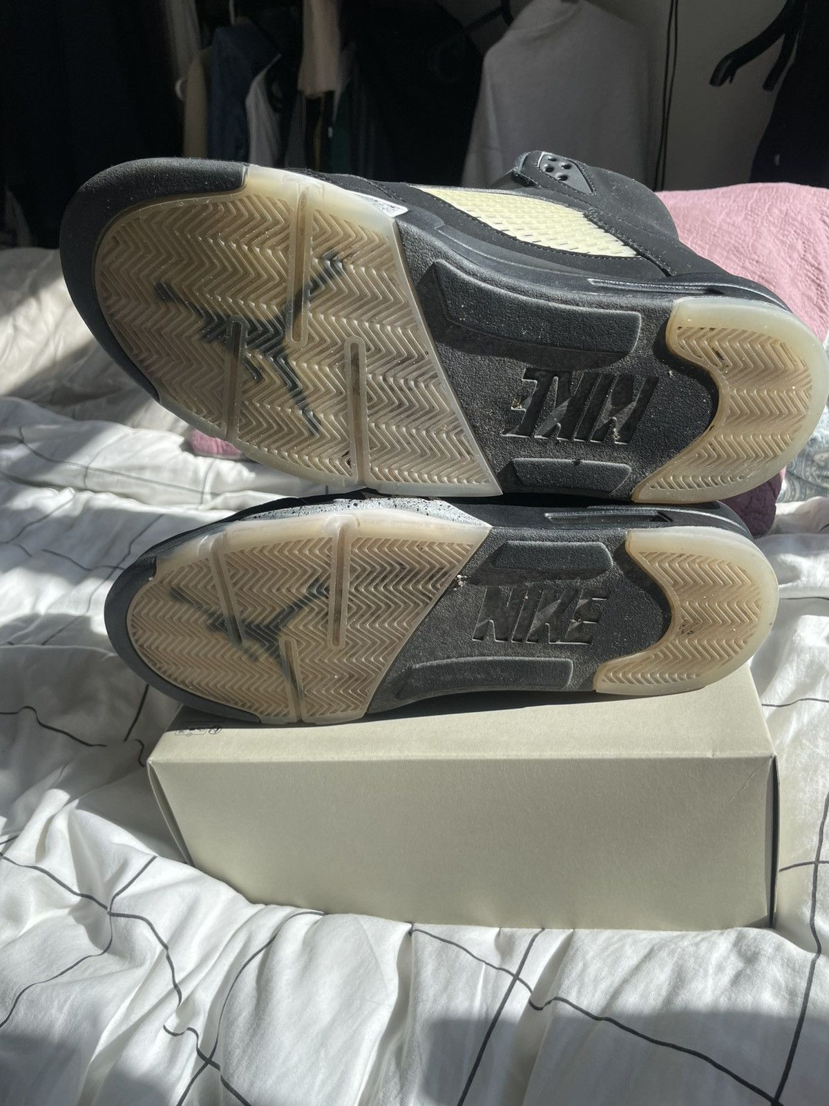 Jordan Brand Jordan 5 Black Metallic 2016 Size US 12 / EU 45 - 9 Thumbnail