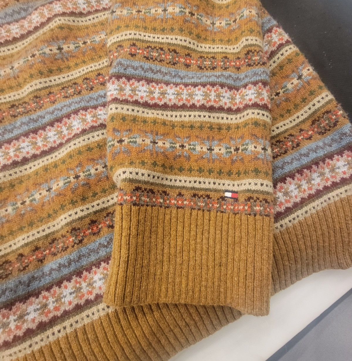 Tommy Hilfiger Tommy Hilfiger Lambswool Blend Fair Isle Nordic Sweater Size US XL / EU 56 / 4 - 6 Thumbnail