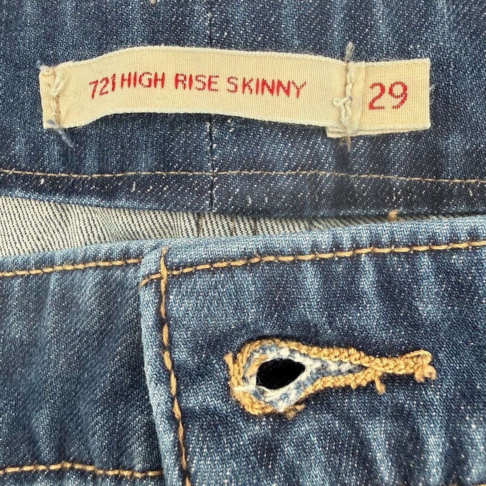 Levi's Levi’s 721 HI rise skinny jeans 29 stretch ankle zipper. Size 29" - 4 Thumbnail