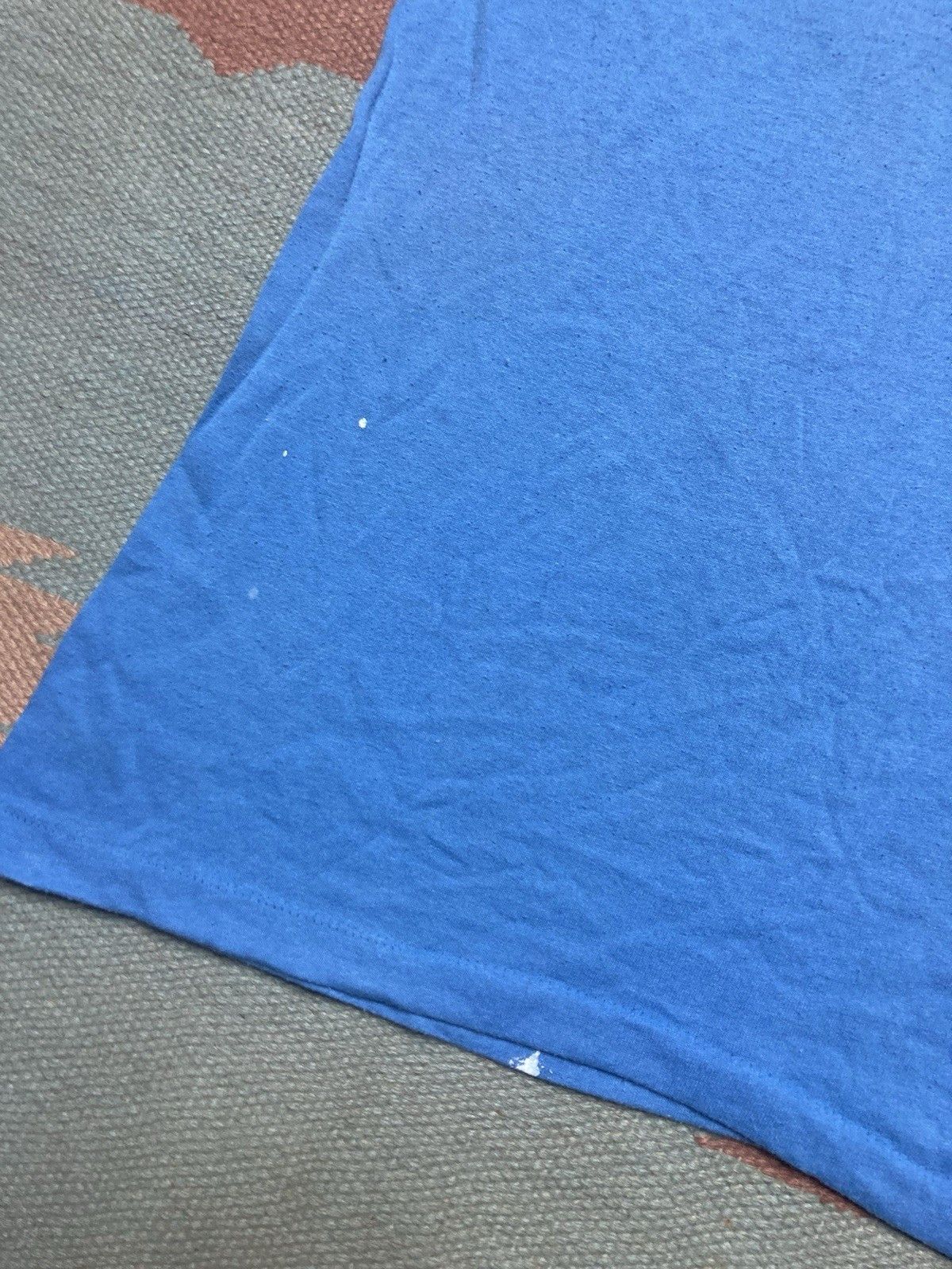 Vintage Vintage 80s pocket t shirt blank light blue paint soft large Size US L / EU 52-54 / 3 - 9 Thumbnail