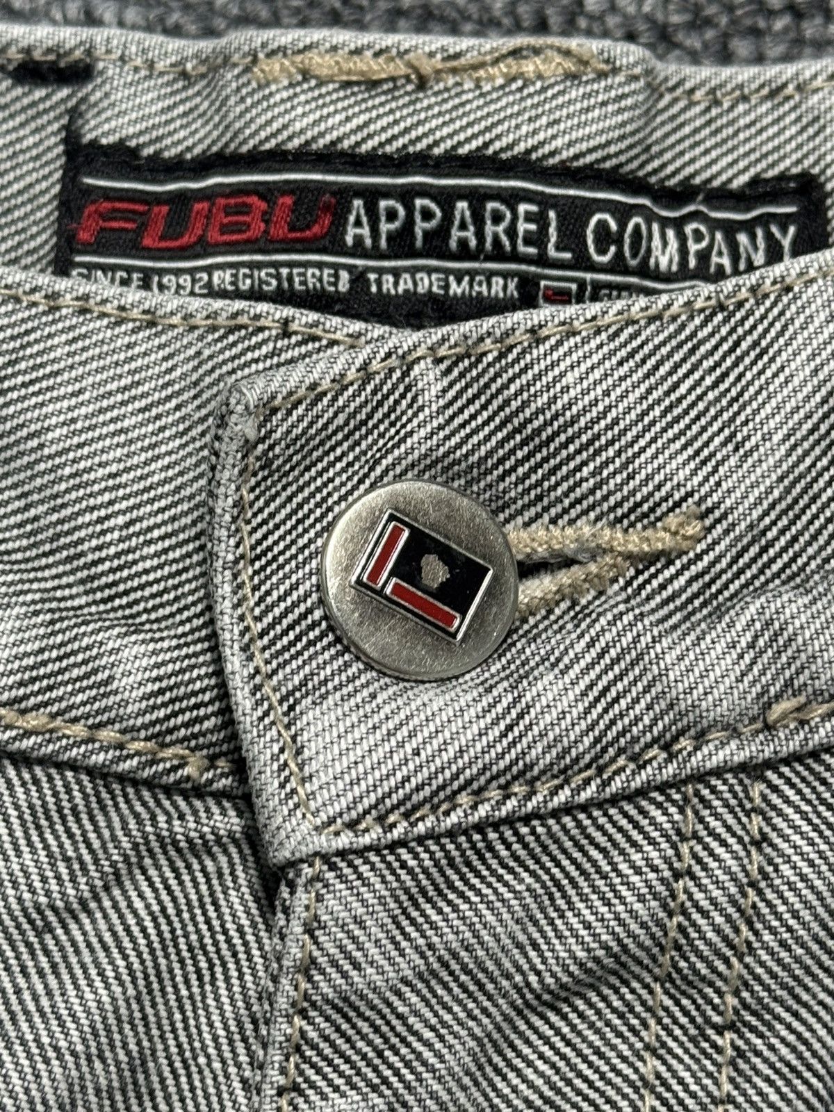 Fubu FUBU Girls Size 14 26x26 Gray Carpenter Cargo Jeans Y2K Size 26" / US 2 / IT 38 - 10 Thumbnail