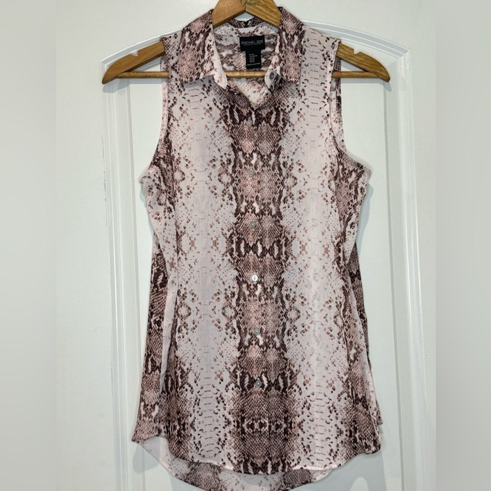 Rachel Zoe Rachel Zoe Sleeveless Collar Snakeskin Print Blouse Size XS Size XS / US 0-2 / IT 36-38 - 6 Thumbnail