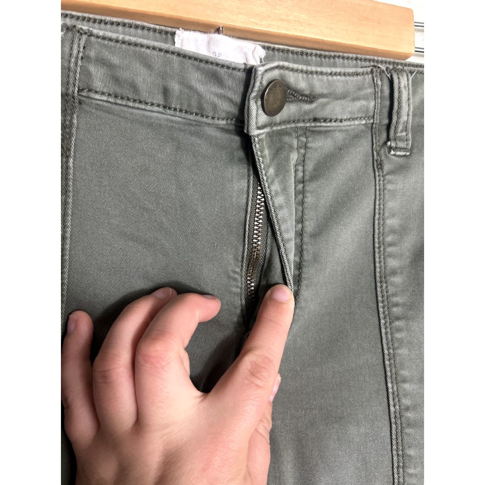 Vintage **Caslon Army Green Women Utility Pants Size 29** User: **Caslon Women's Army Green Utility Pants Size 29** Size 29" - 6 Thumbnail