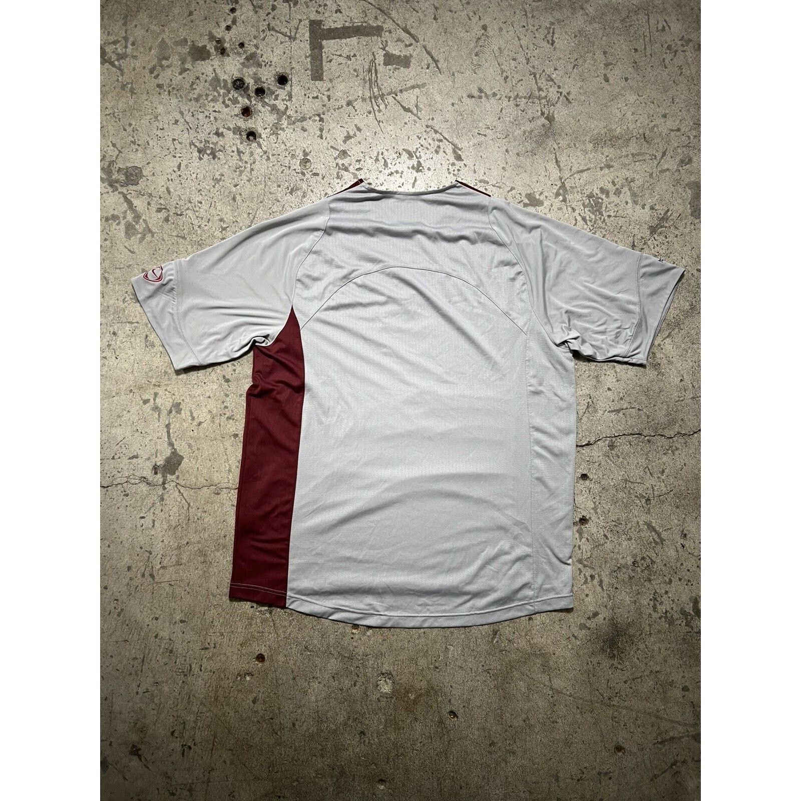 Nike MENS FC MANCHESTER UNITED 2004/2005 TRAINING SOCCER FOOTBALL Size US XL / EU 56 / 4 - 2 Thumbnail