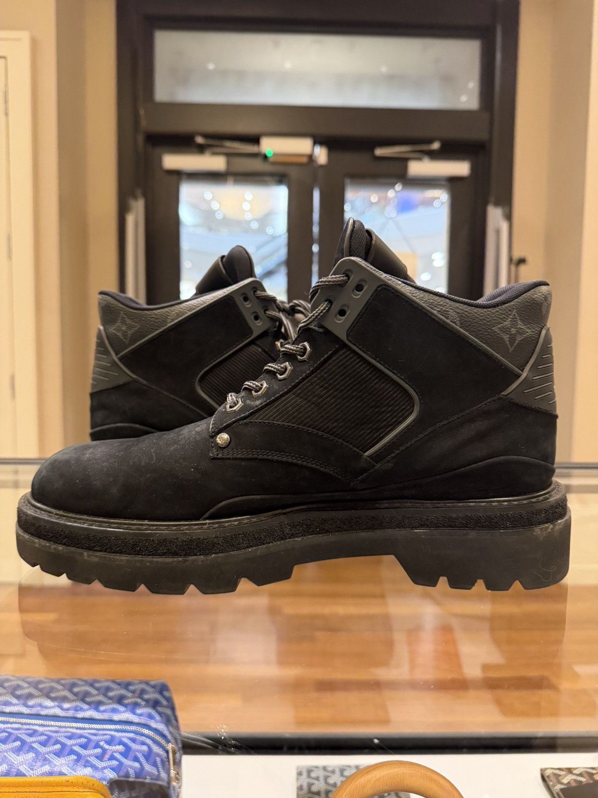 Louis Vuitton Louis Vuitton X NBA Oberkampf Boots Black Size US 9 / EU 42 - 4 Thumbnail