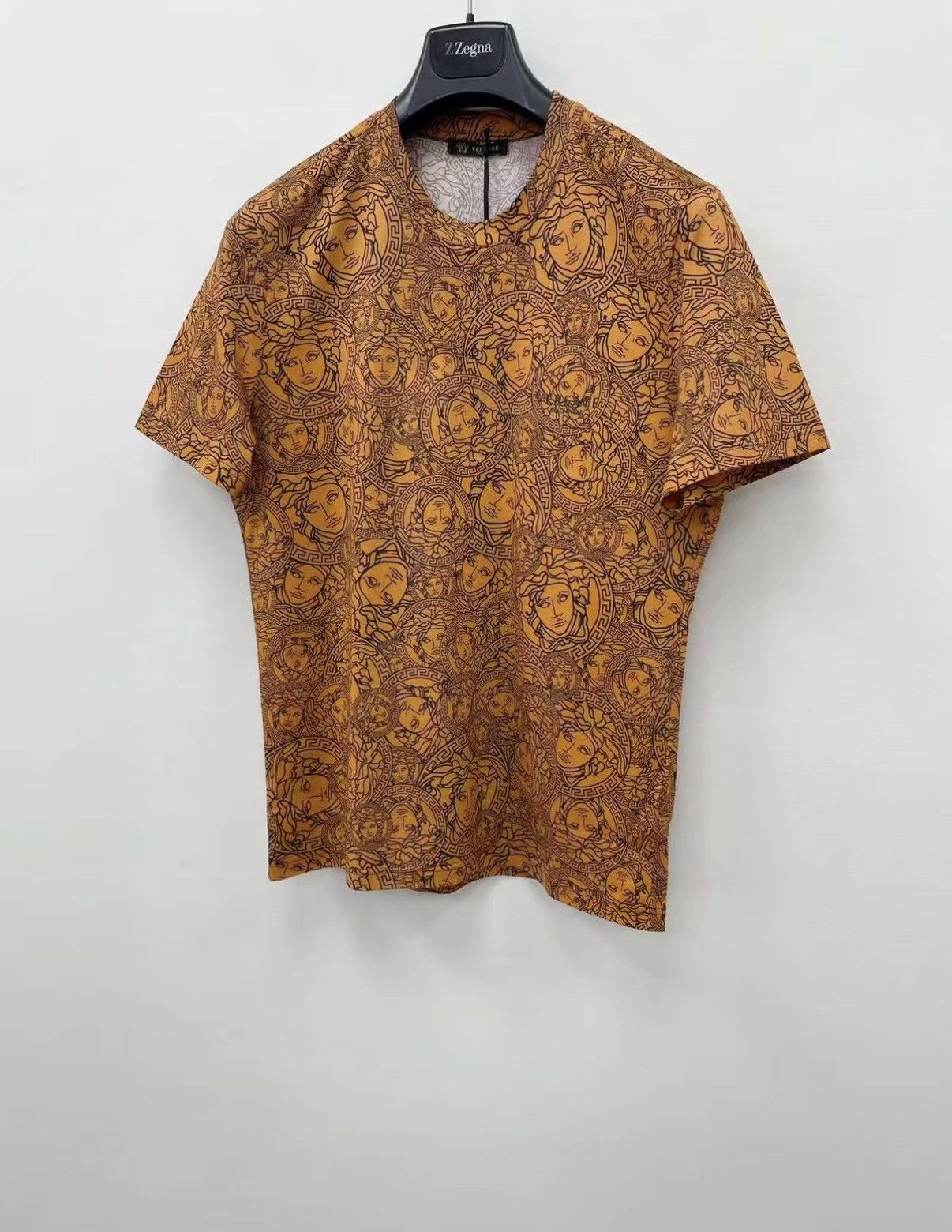 Versace VERSACE 100% Cotton Short Sleeve T-shirt J30 Size US S / EU 44-46 / 1 - 2 Thumbnail