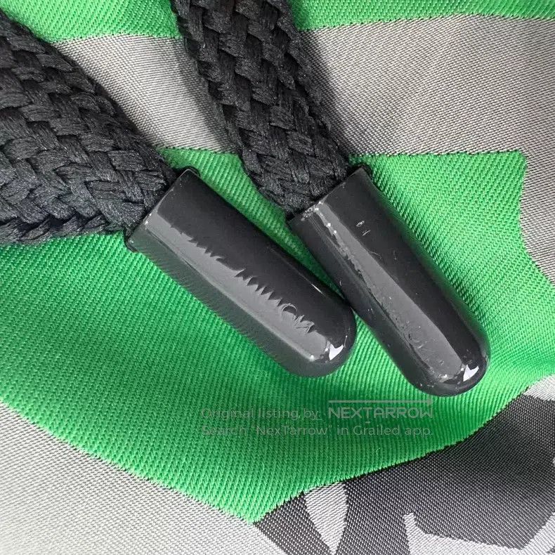 Louis Vuitton Louis Vuitton Color-block camouflage character pattern hoo Size US M / EU 48-50 / 2 - 7 Thumbnail