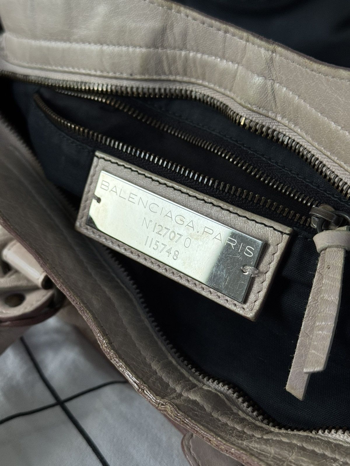 Balenciaga Vintage Balenciaga 00s City Bag Distressed Leather Handbag Size ONE SIZE - 4 Thumbnail