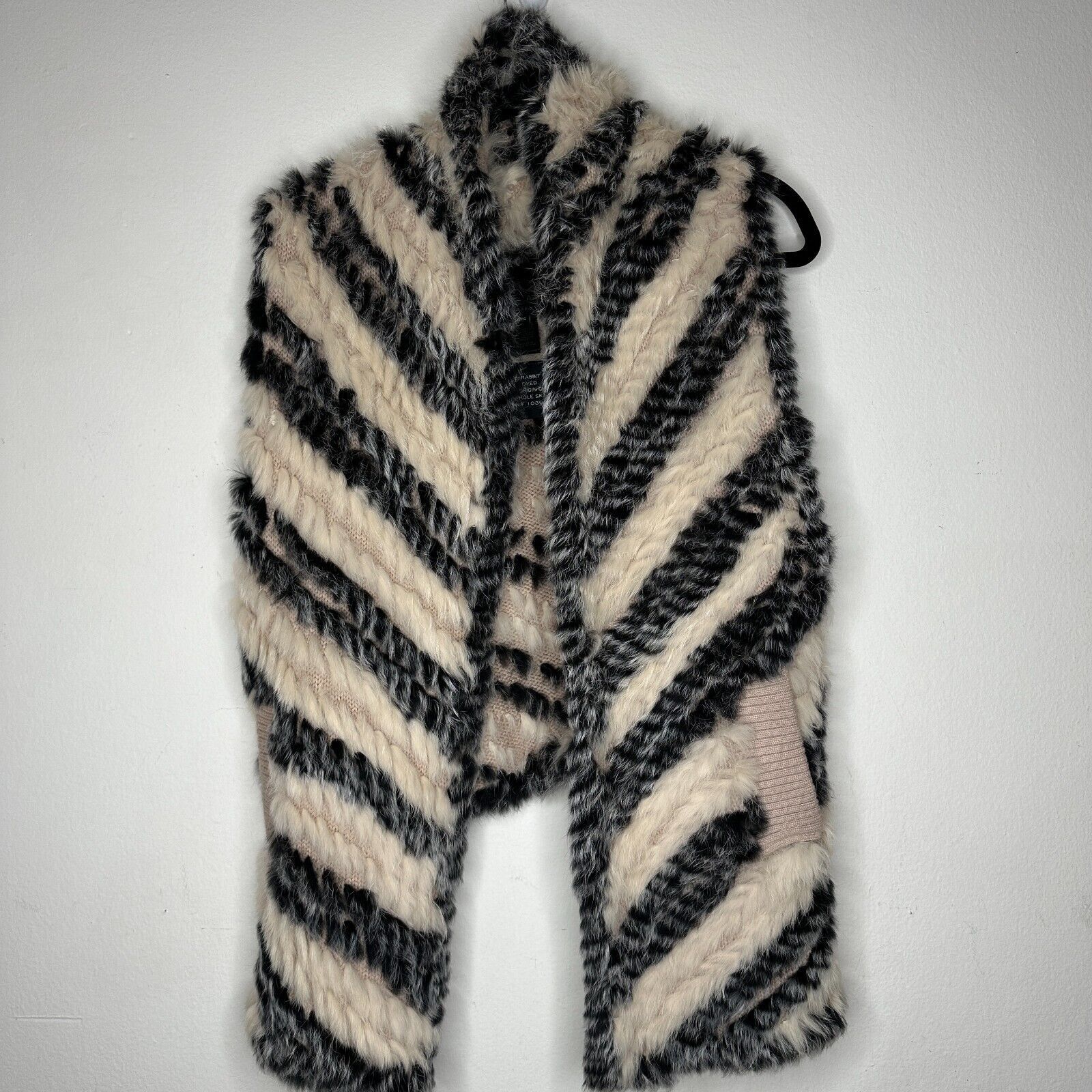 Marc by Marc Jacobs Marc by Marc Jacobs Cream Black Stripe Rabbit Fur Vest OS Size ONE SIZE - 5 Thumbnail