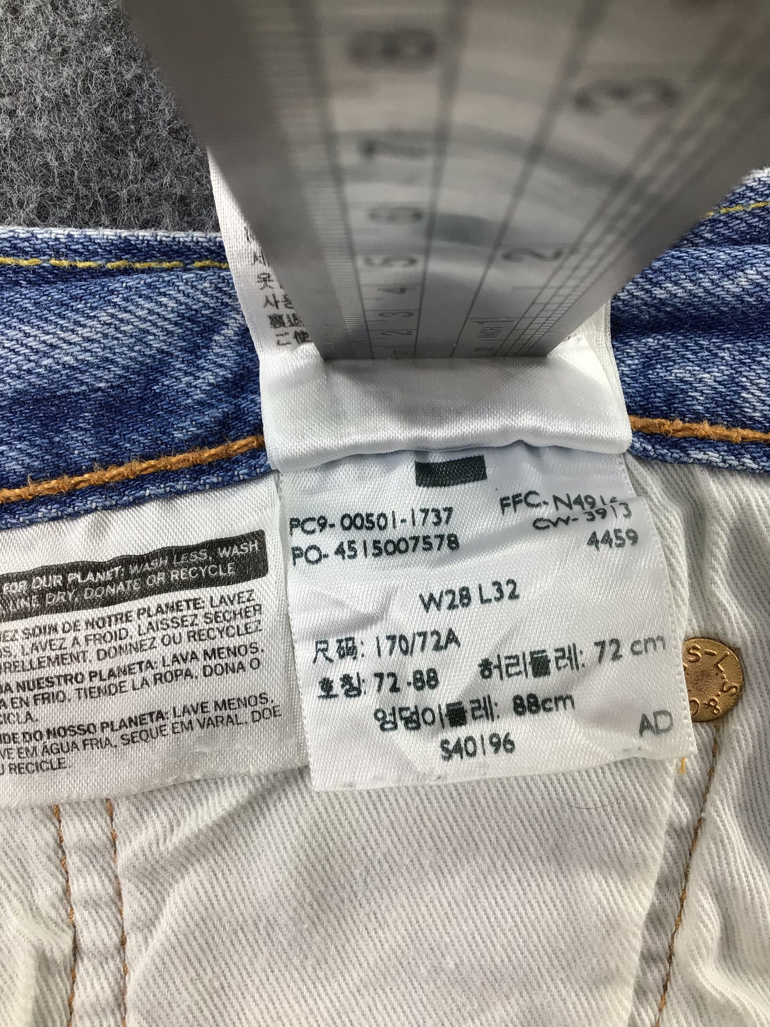 Levi's Vintage Levis 501 Jeans-JM335 Size US 29 - 11 Thumbnail