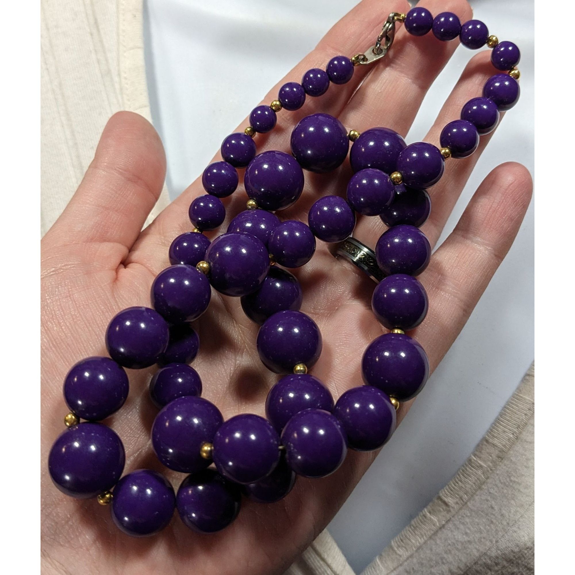Other Retro Purple Graduated Bead Necklace With Gold Tone Accents Size ONE SIZE - 5 Thumbnail