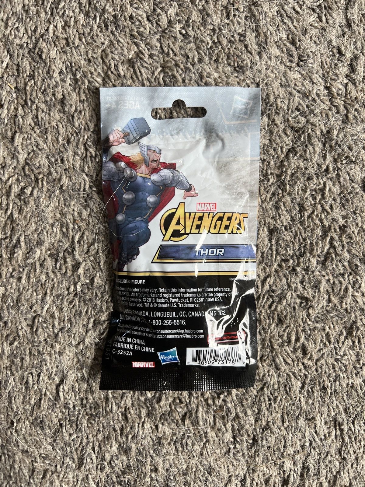 Marvel Comics 2018 Hasbro Marvel Avengers Thor Figure Size ONE SIZE - 2 Thumbnail