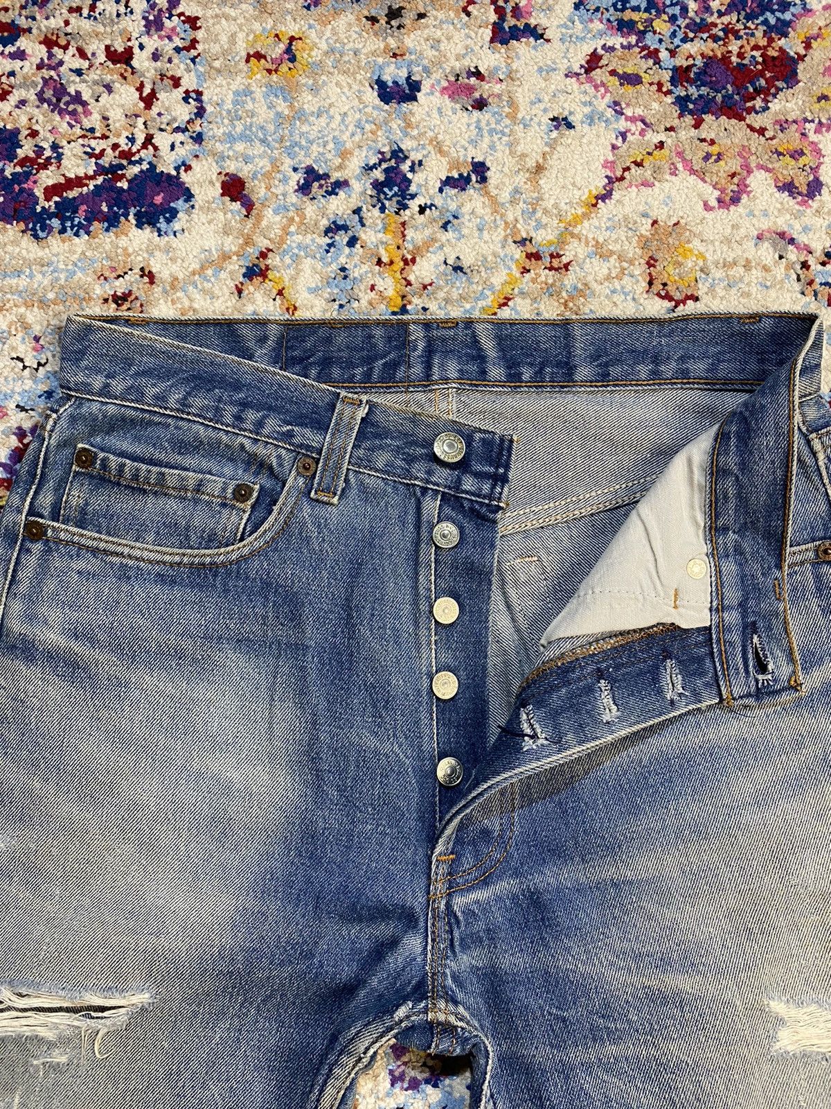 Levi's × Vintage 1980s Levis 501 Slim Fit Button Fly Distressed Blue Jeans Size US 32 / EU 48 - 11 Thumbnail