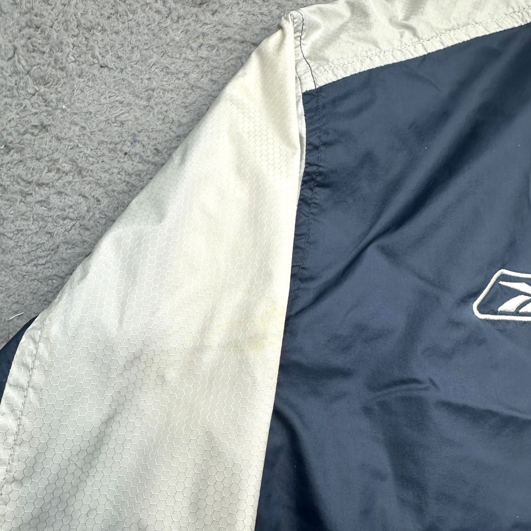 Reebok VINTAGE Reebok Windbreaker Jacket Mens Large Gray Chivas Guadalajara MX Soccer Size US L / EU 52-54 / 3 - 7 Thumbnail