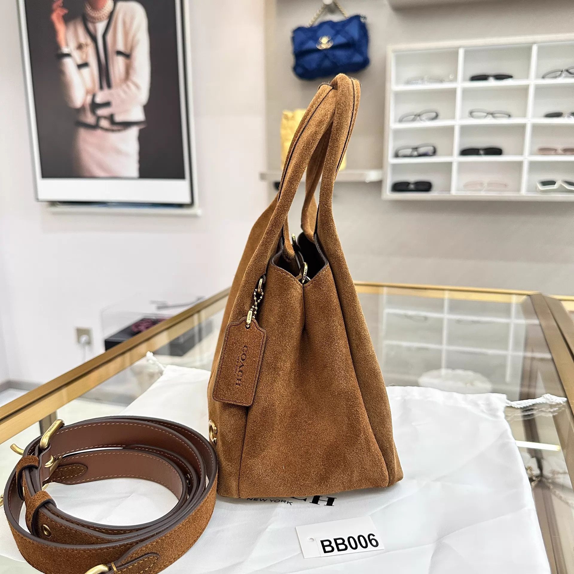Coach Coach Lana23 Suede Tote 23x14x18 Size ONE SIZE - 4 Thumbnail