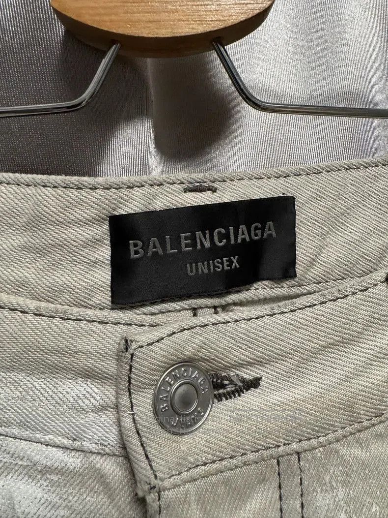 Balenciaga Balenciaga Graffiti Distressed Loose Denim Pants. Size US 34 / EU 50 - 3 Thumbnail
