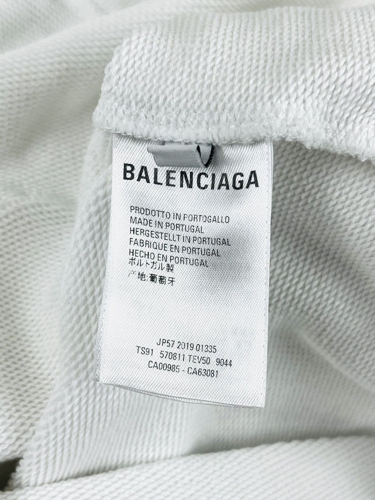 Balenciaga SS19 Balenciaga Rainbow Crest Logo Embroidered Hoodie White Size US M / EU 48-50 / 2 - 11 Thumbnail