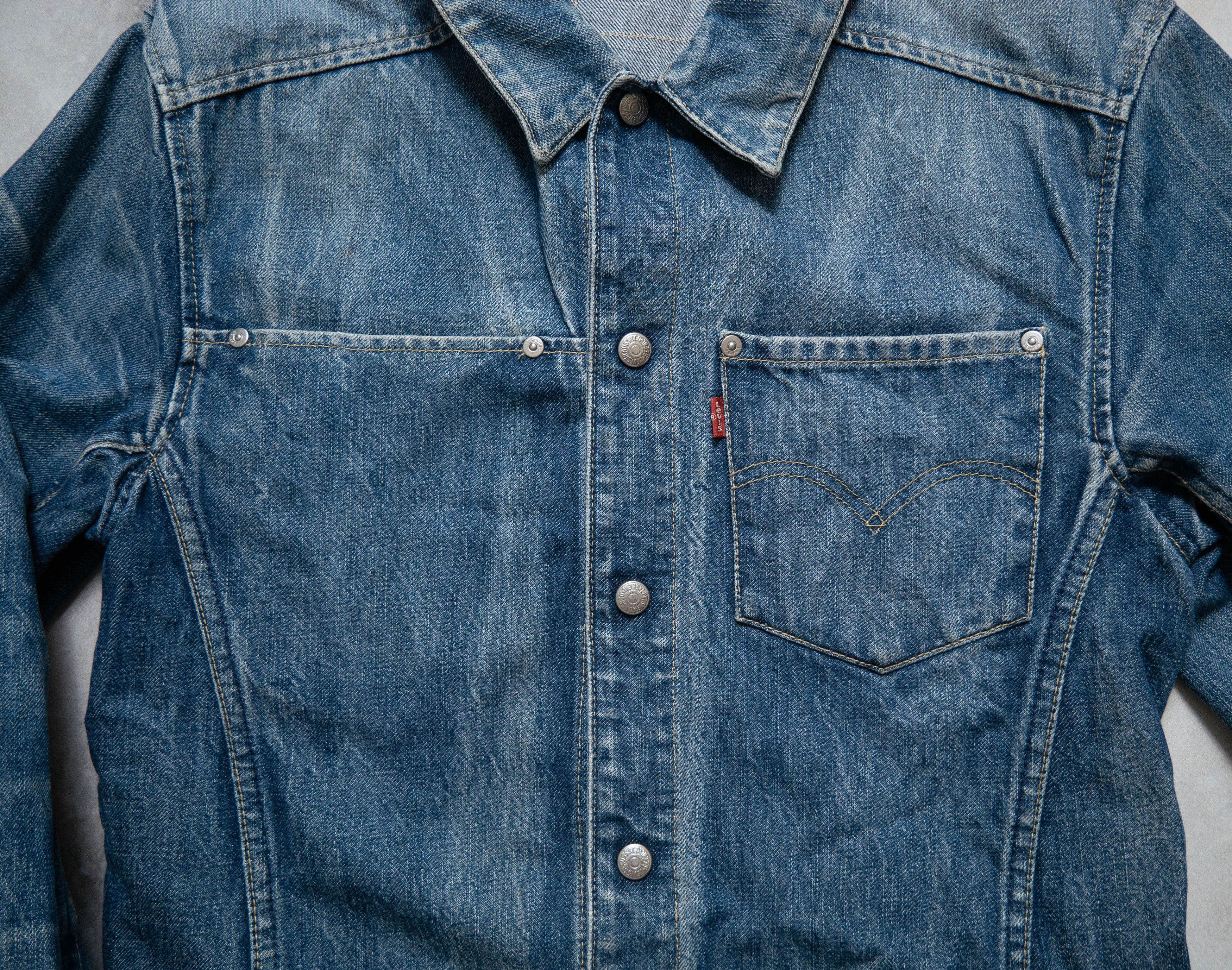 Levi's × Vintage Vintage 00s Levis Engineered Denim Trucker Jacket Distressed Size US M / EU 48-50 / 2 - 3 Thumbnail