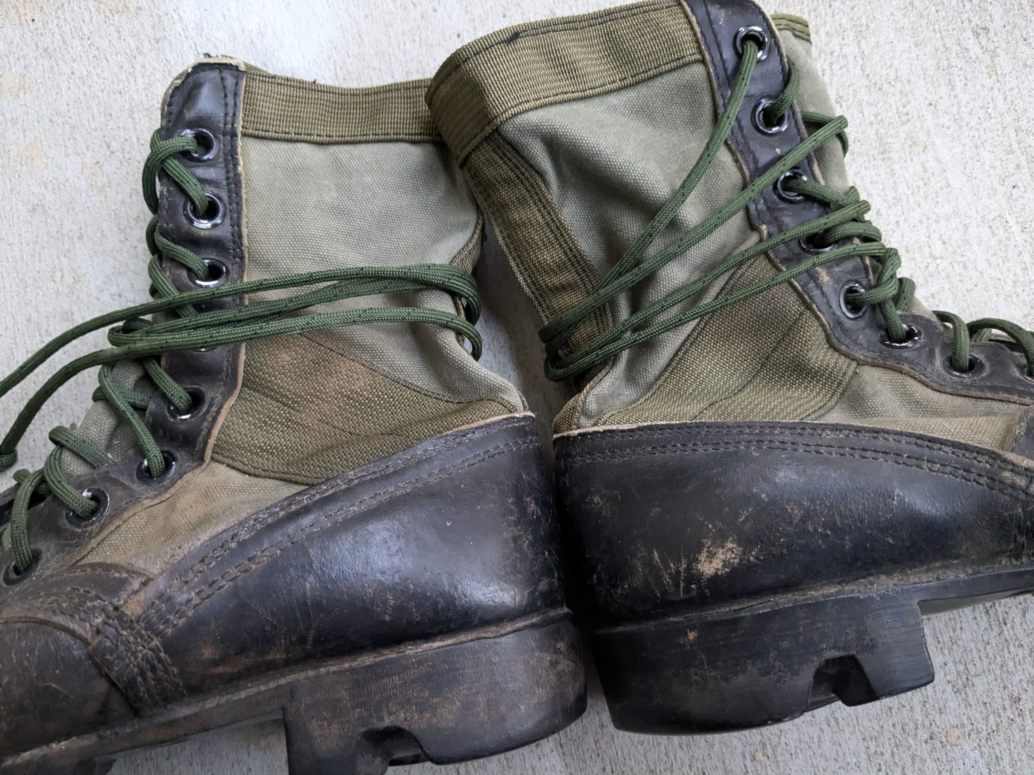Genuine Leather × Vintage Vintage Combat Boots Black 9 R Jungle Leather Chunky USA Size US 9 / EU 42 - 6 Thumbnail