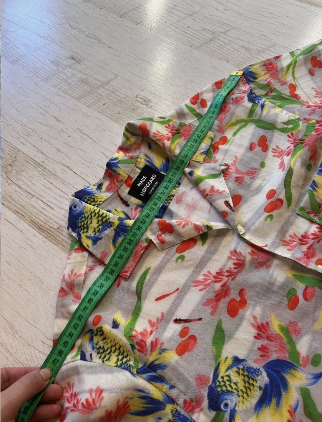 Mads Norgaard Mads Nørgaard Copenhagen Goldfish Print Shirt Size M tencel Size US M / EU 48-50 / 2 - 9 Thumbnail