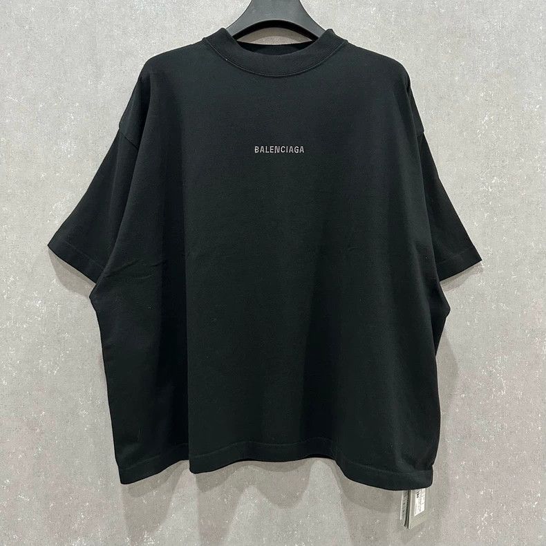 Balenciaga Balenciaga Black Back Crystal Logo Short Sleeve Size US L / EU 52-54 / 3 - 1 Thumbnail