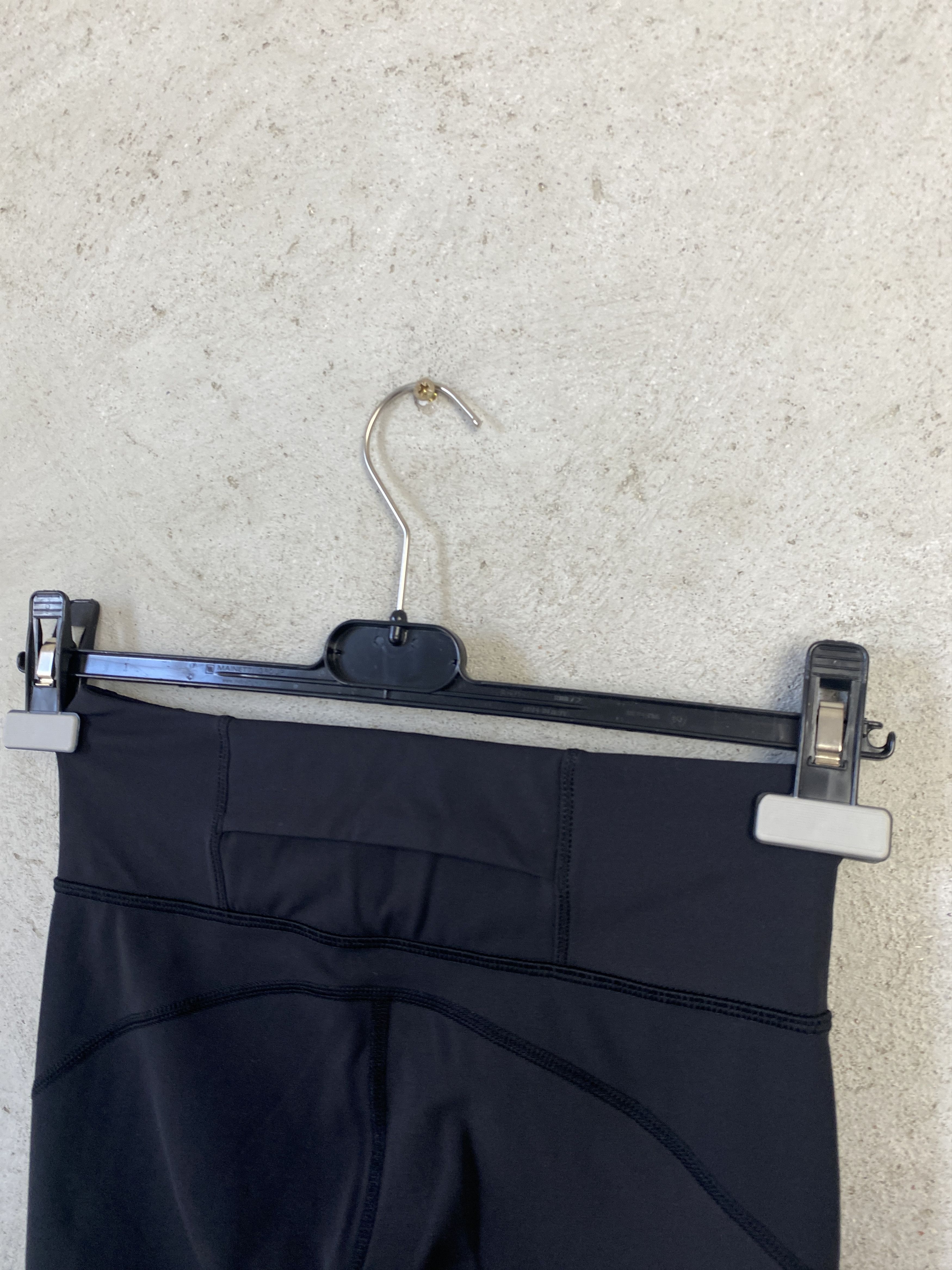 Lululemon Lululemon capri short leggings sport casual Size 27" / US 4 / IT 40 - 4 Thumbnail