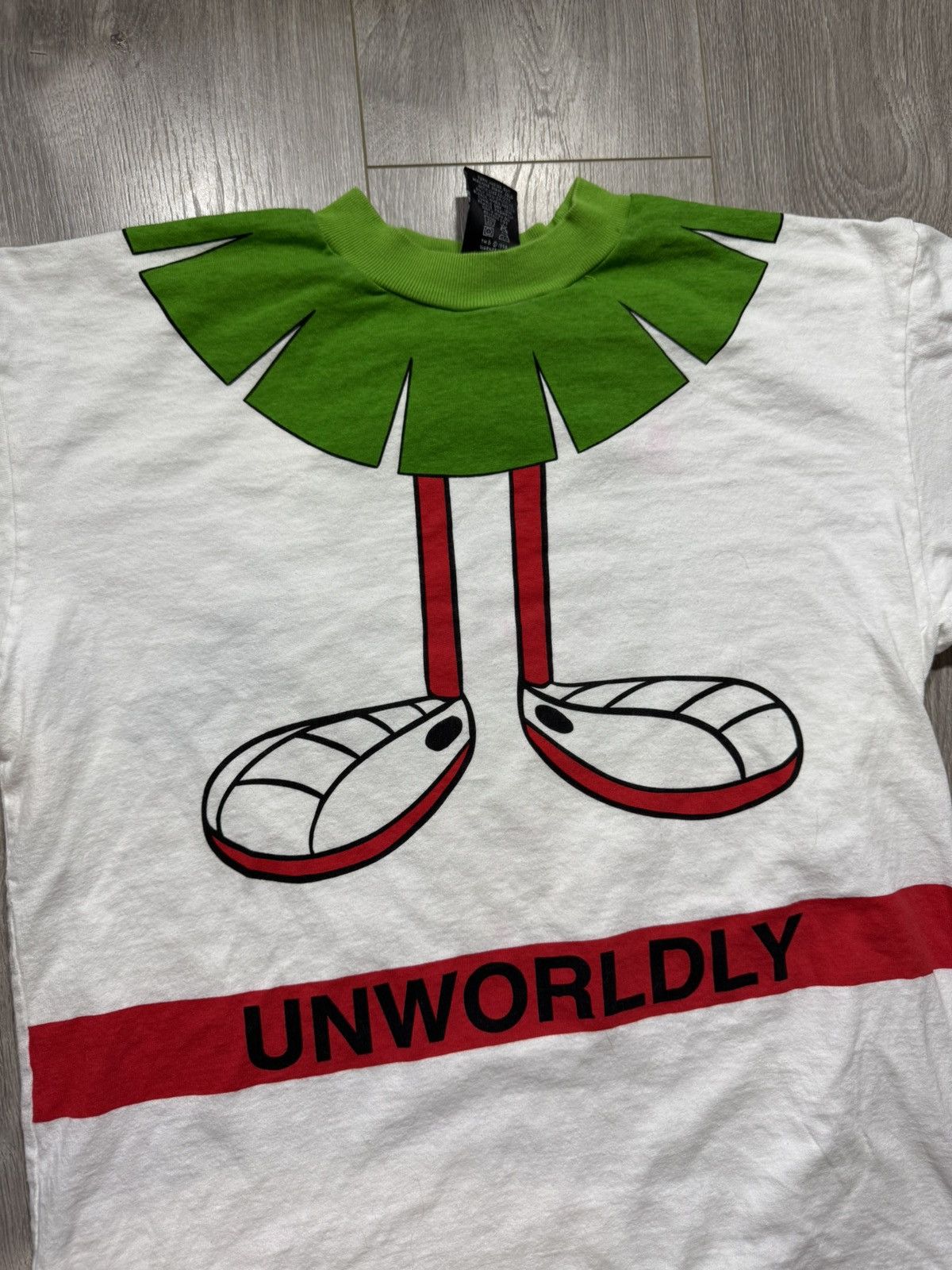 Warner Bros Vintage 1998 Marvin the Martian “Unworldly” AOP TShirt Size US L / EU 52-54 / 3 - 4 Thumbnail