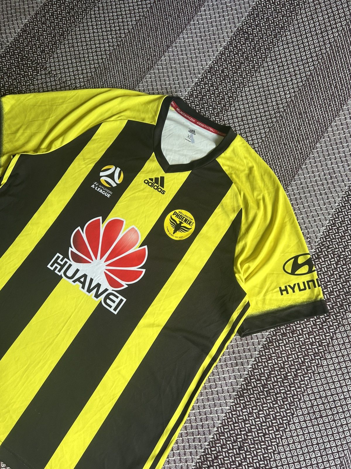 Adidas Wellington Phoenix Home Jersey Sportswear T-shirt Size M Size US XL / EU 56 / 4 - 4 Thumbnail