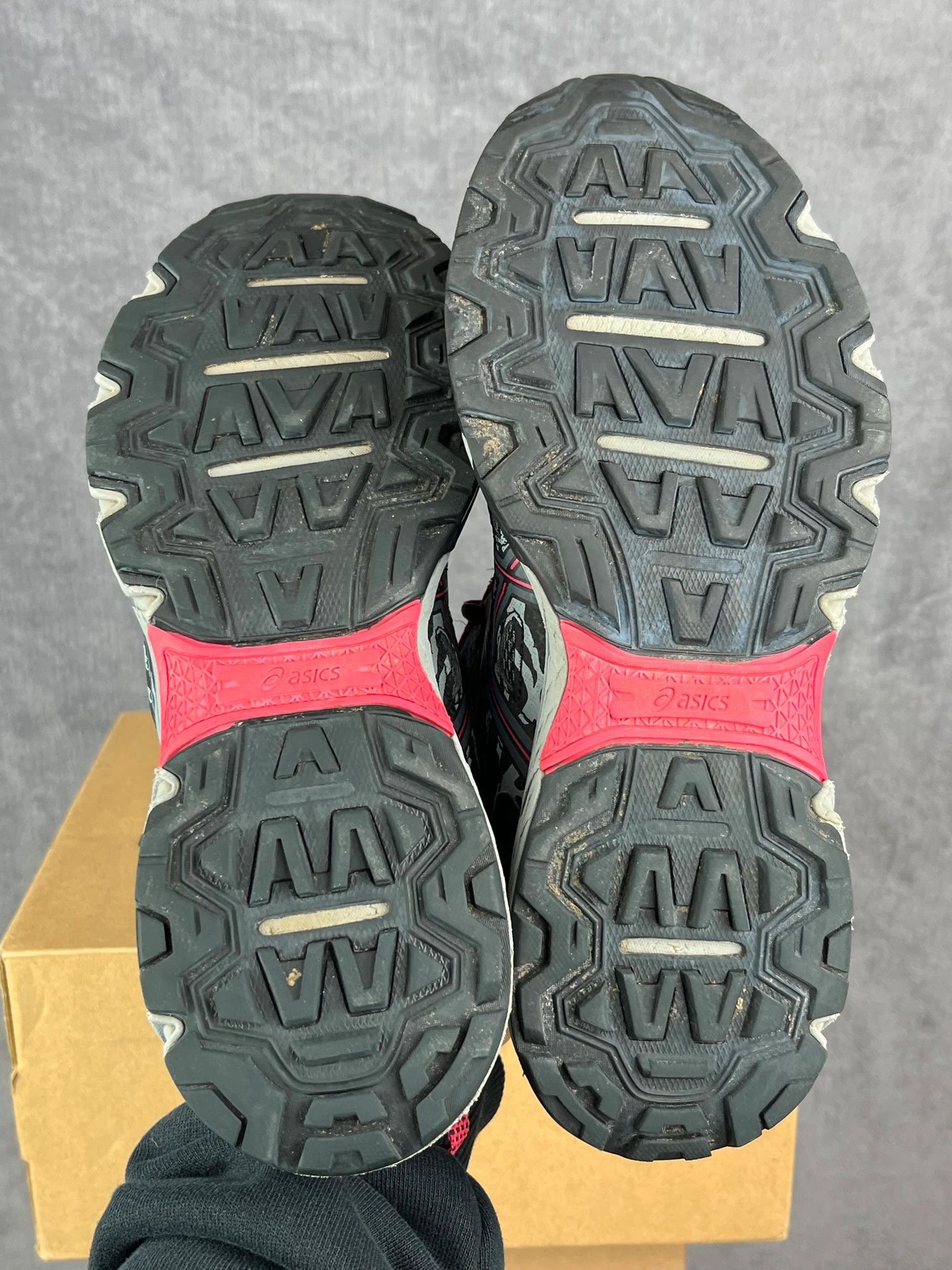 Asics Asics GEL black red mesh Y2K retro running sneakers Size US 6 / EU 39 - 7 Thumbnail