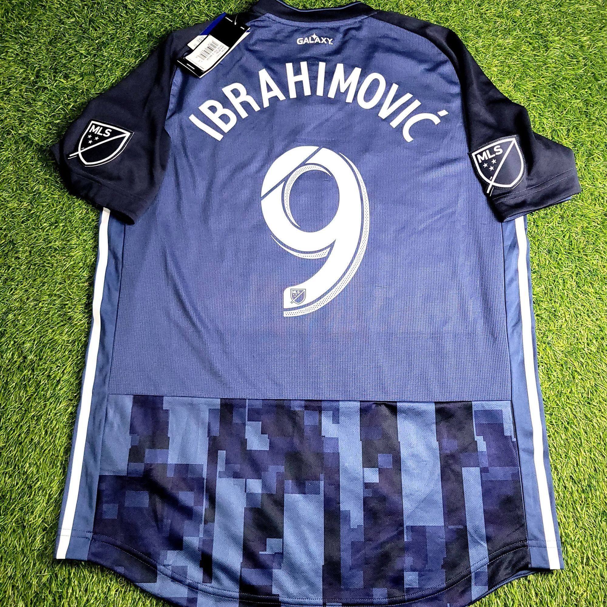 Adidas Ibrahimovic LA Galaxy 2019 Away Soccer Jersey BNWT L Size US L / EU 52-54 / 3 - 1 Thumbnail