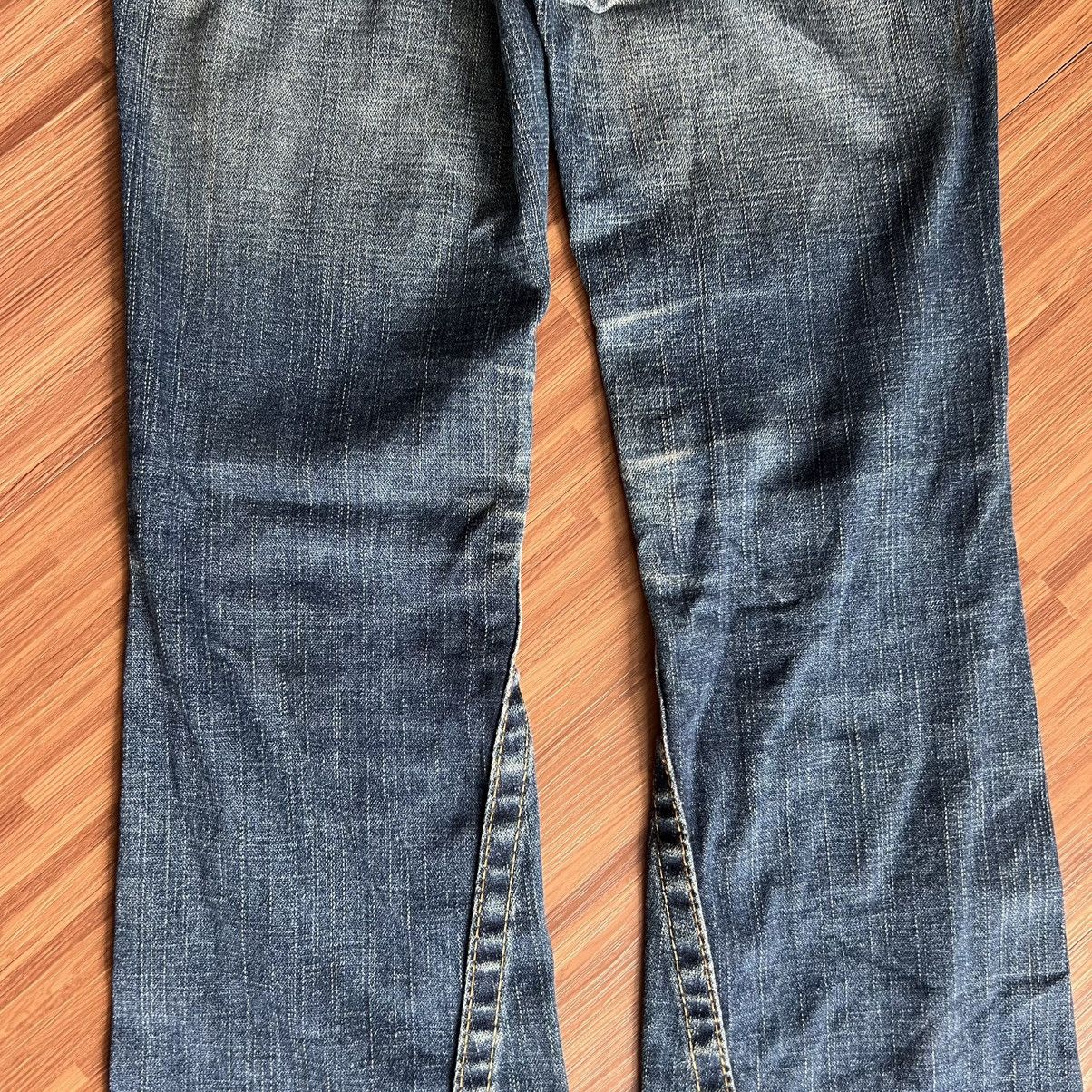 True Religion “VINTAGE” TRUE RELIGION FLARE JEANS Size 29" - 8 Thumbnail
