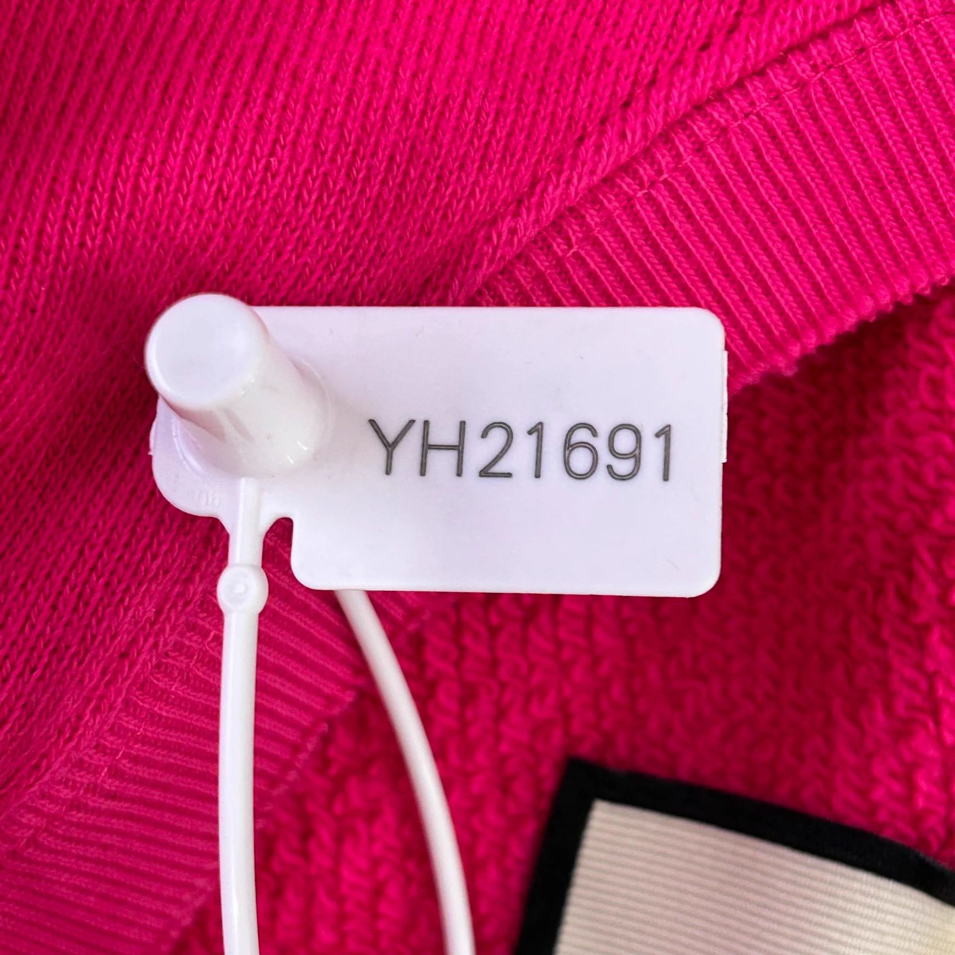 Gucci Gucci Classic Bear Distressed Fuchsia L New Sweatshirt Size L / US 10 / IT 46 - 7 Thumbnail