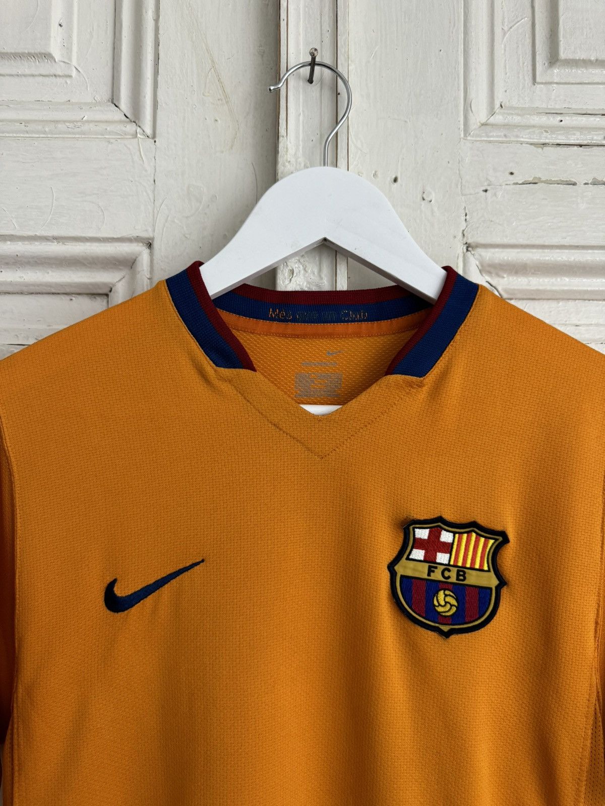 Nike × Vintage Nike Vintage Barcelona 19 Messi 2006 2007 Away Jersey Size US S / EU 44-46 / 1 - 8 Thumbnail