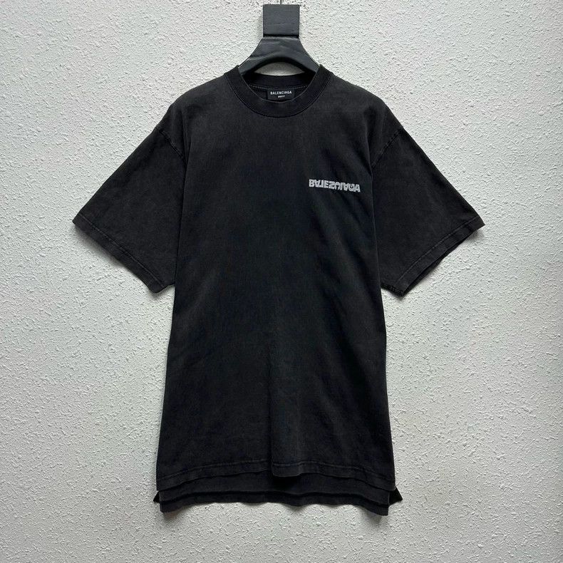 Balenciaga Balenciaga Washed Distressed Black Inverted Logo Short Sle Size US M / EU 48-50 / 2 - 1 Thumbnail
