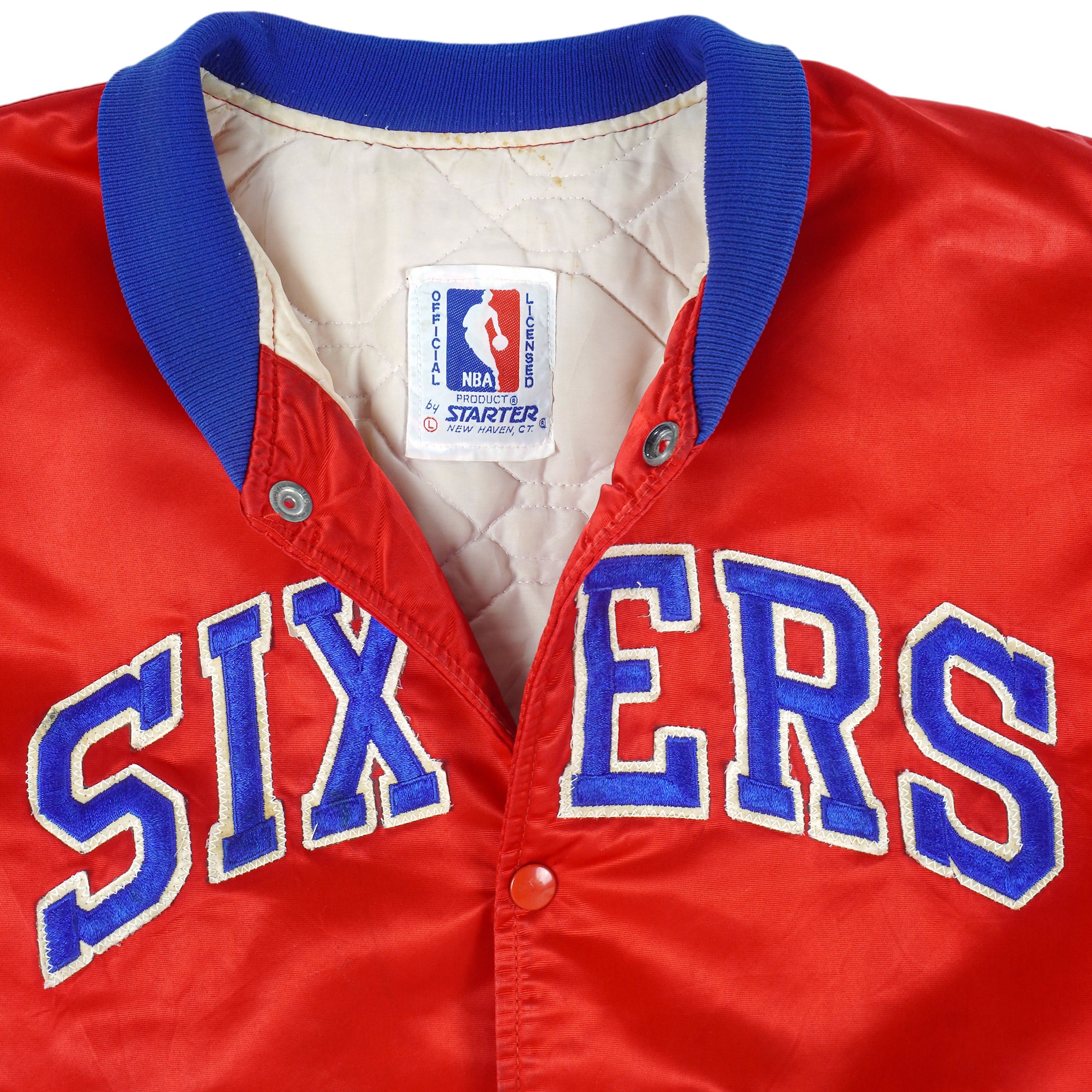 Starter NBA - Philadelphia 76ers Spell-Out Satin Jacket 1990s Size US L / EU 52-54 / 3 - 4 Thumbnail