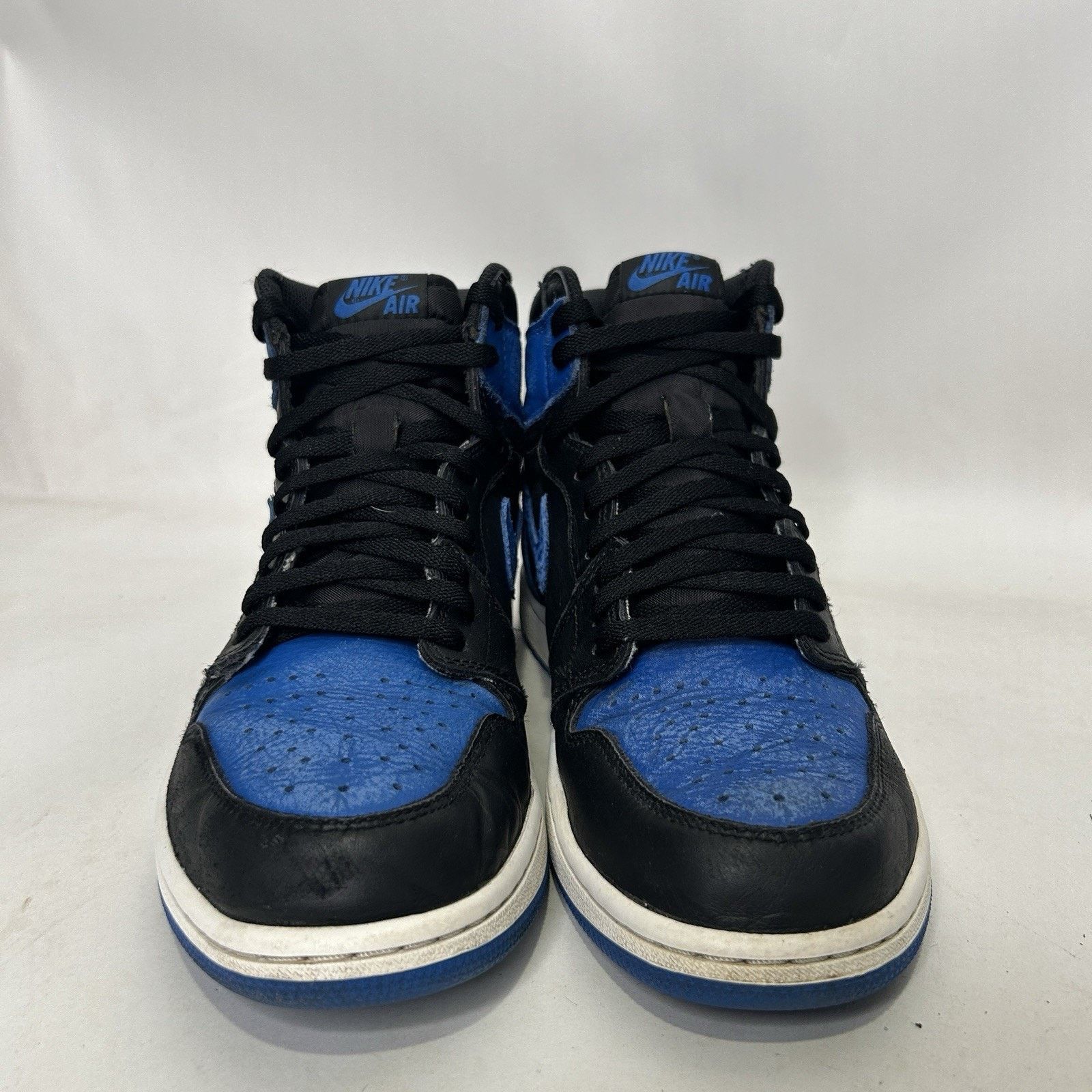 Jordan Brand Nike Air Jordan 1 Retro OG High “Royal” (2017) Size US 10.5 / EU 43-44 - 2 Thumbnail