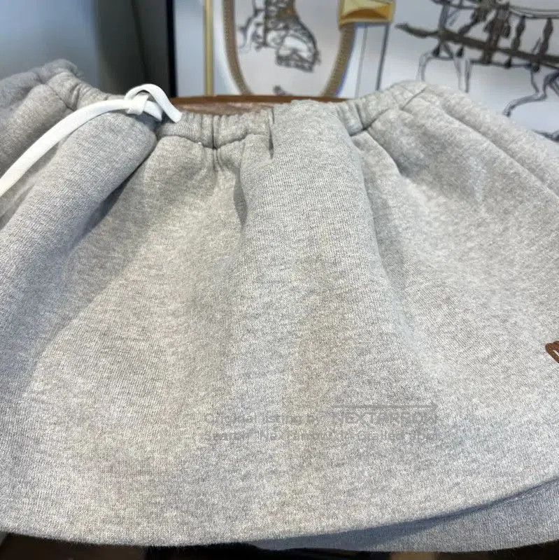 Miu Miu Miu Miu Women's Gray Casual Shorts . Size 28" / US 6 / IT 42 - 5 Thumbnail