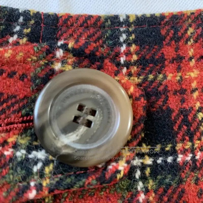 Burberry Burberry Red Wool Plaid Mini Skirt. Size 28" / US 6 / IT 42 - 3 Thumbnail